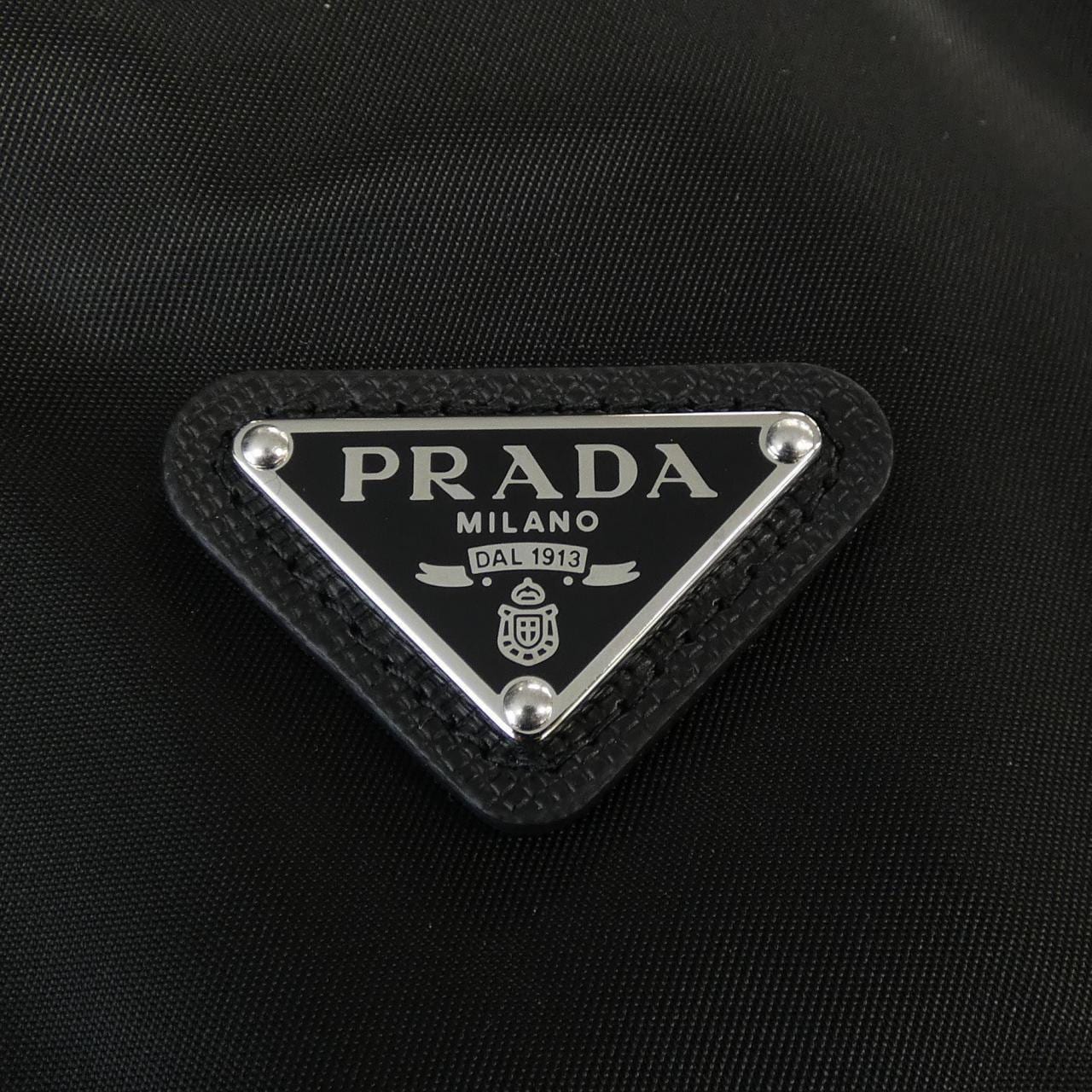 プラダ PRADA トライアングルロゴ UJL20D SOOO 11JE トップス