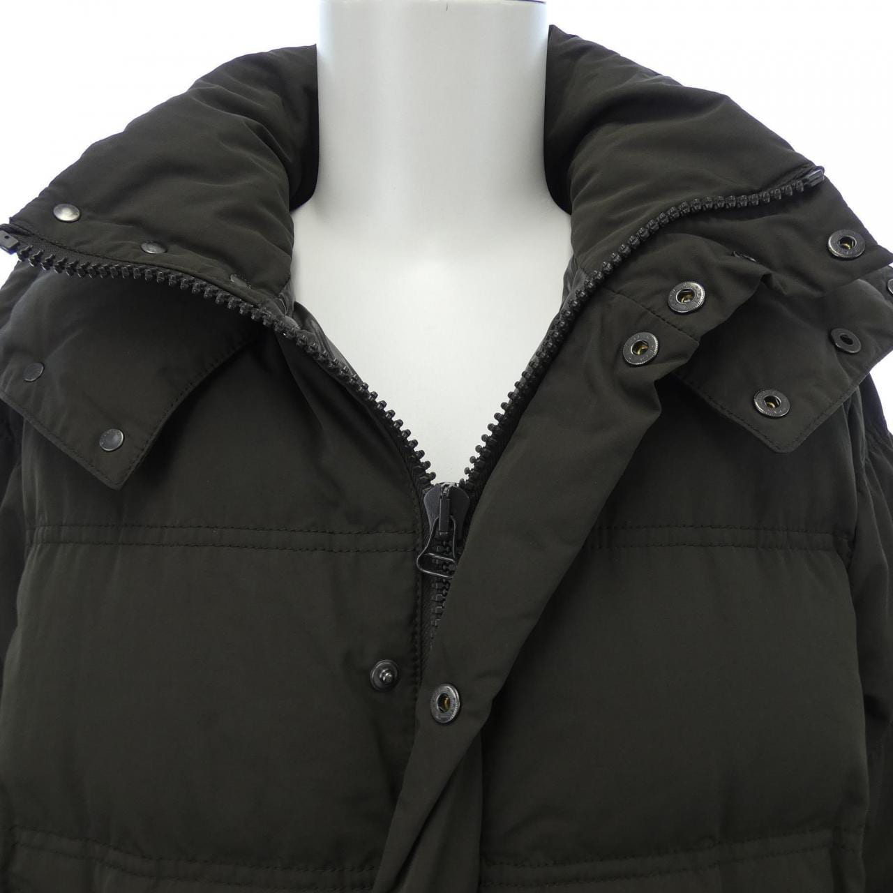 デュベティカ DUVETICA ダウンジャケット