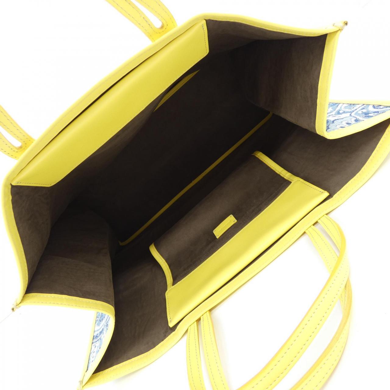 アヴァケーション A VACATION BAG