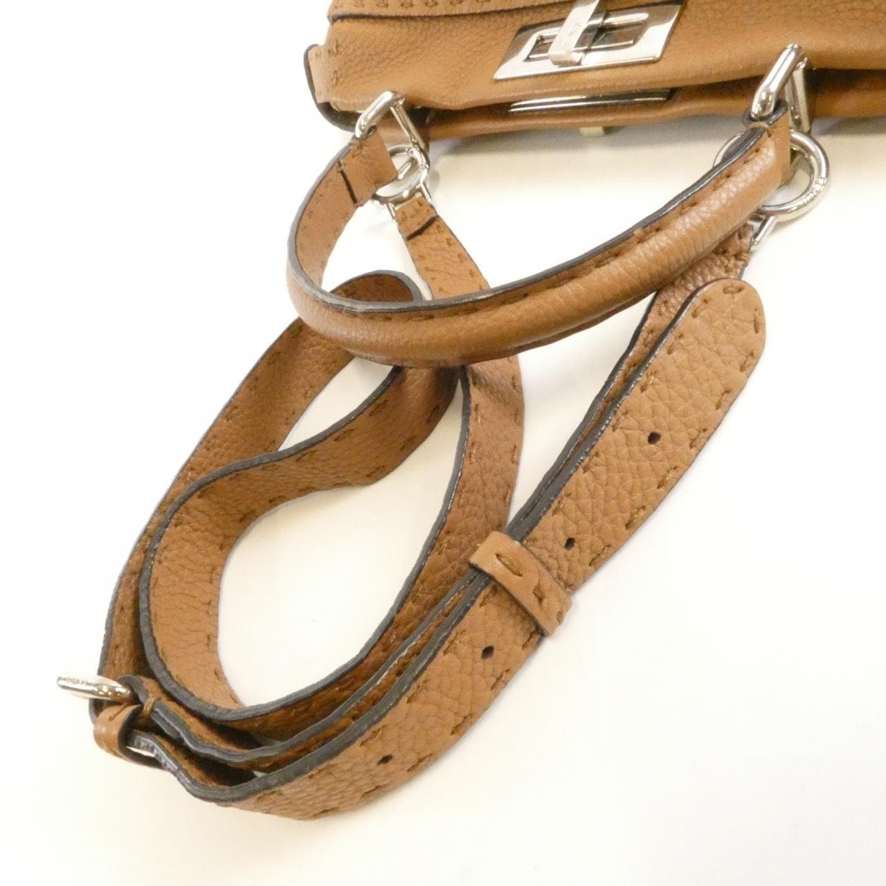 フェンディ SELLERIA ピーカブー 8BN290 Q0J バッグ