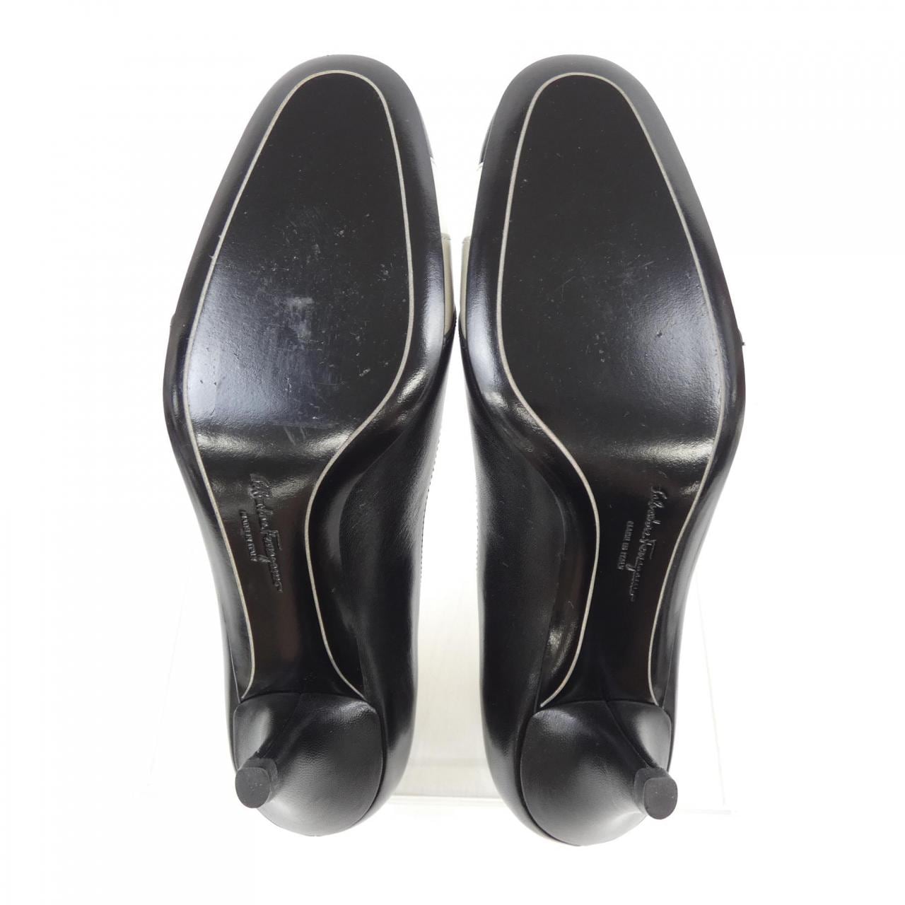 サルヴァトーレフェラガモ SALVATORE FERRAGAMO DG006502 Y855 パンプス