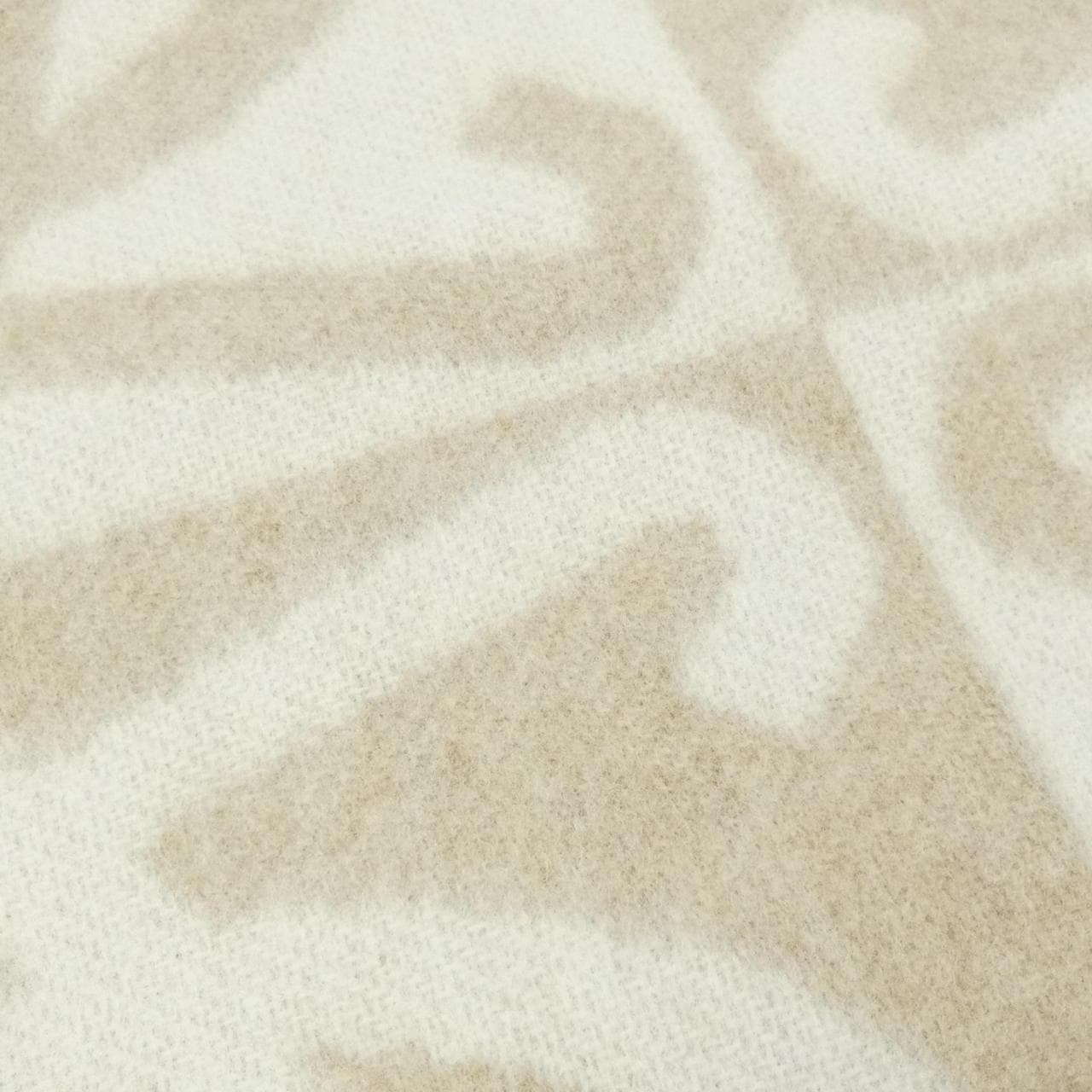 ロエベ LOEWE FSA4SS1W12 MUFFLER