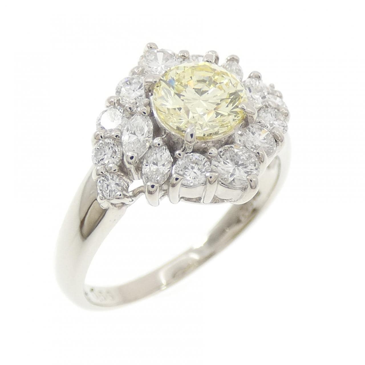 PT900 ダイヤモンド リング 0.684CT LY VVS2 Good