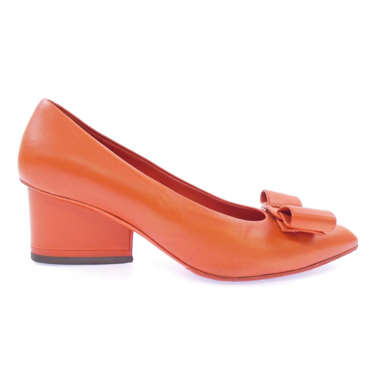 サルヴァトーレフェラガモ SALVATORE FERRAGAMO パンプス