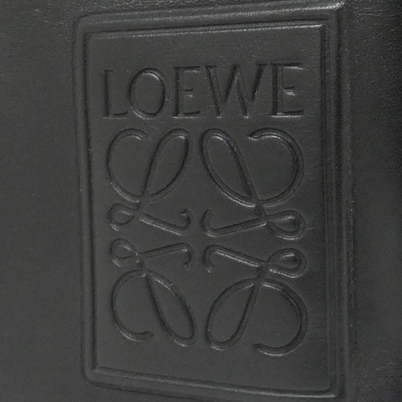 ロエベ バーティカル クロスボディ ポケット C565S59X01 ショルダーバッグ