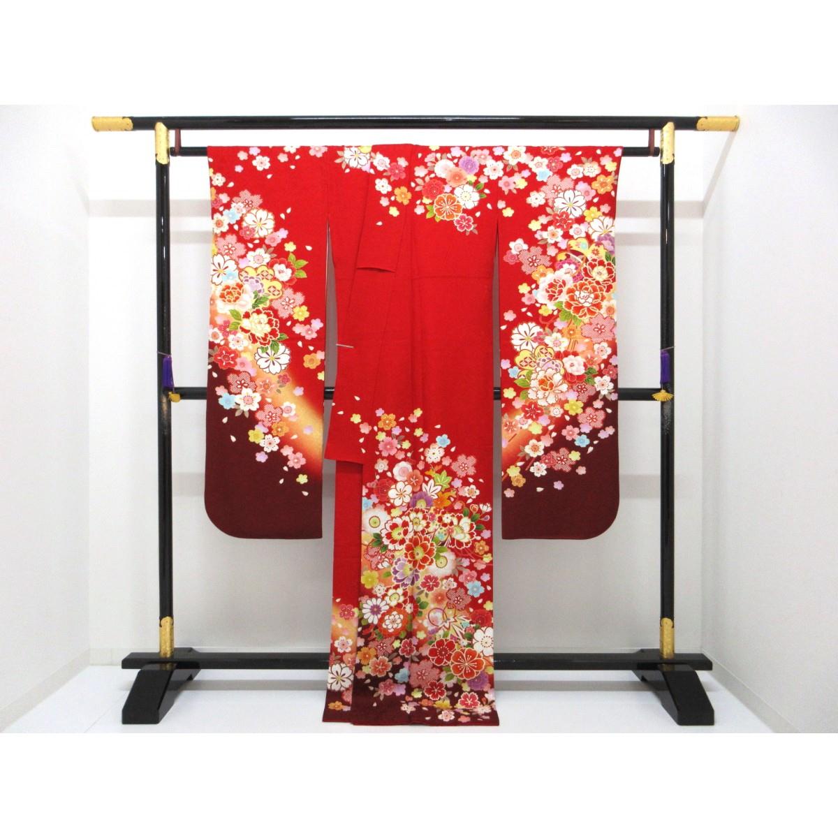 振袖　友禅加工刺繍入り　ボカシ染