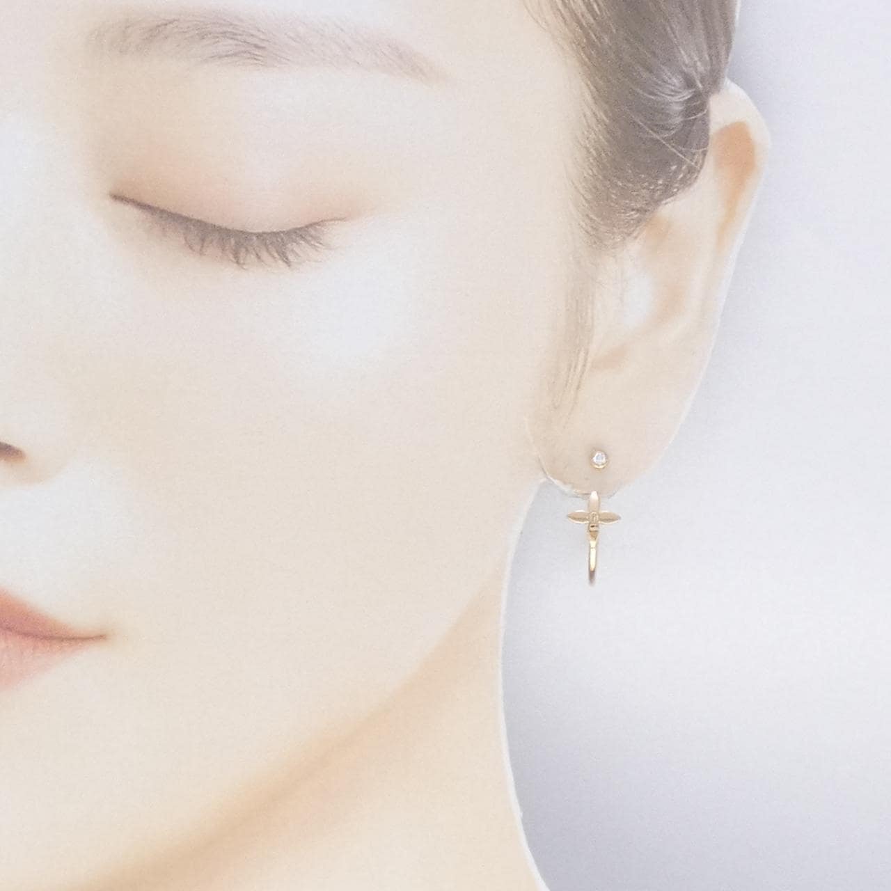 LOUIS VUITTON Creole Monogram Idylle Earrings (One Ear)