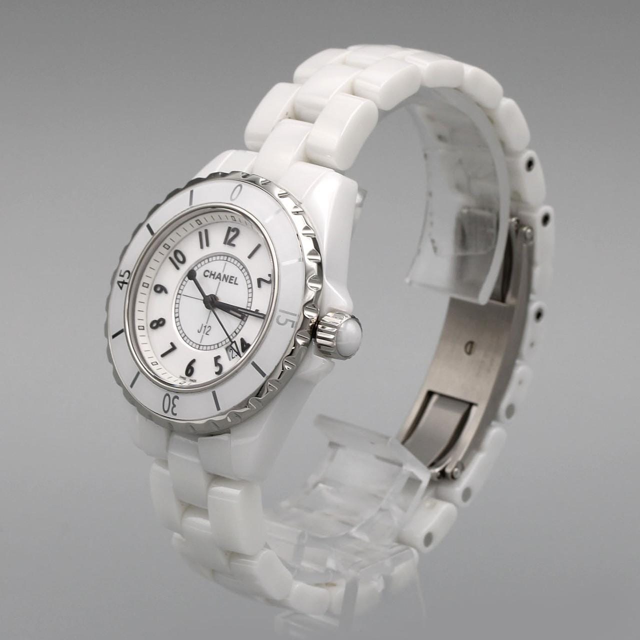 シャネル J12 33mmセラミック H0968 セラミック クォーツ