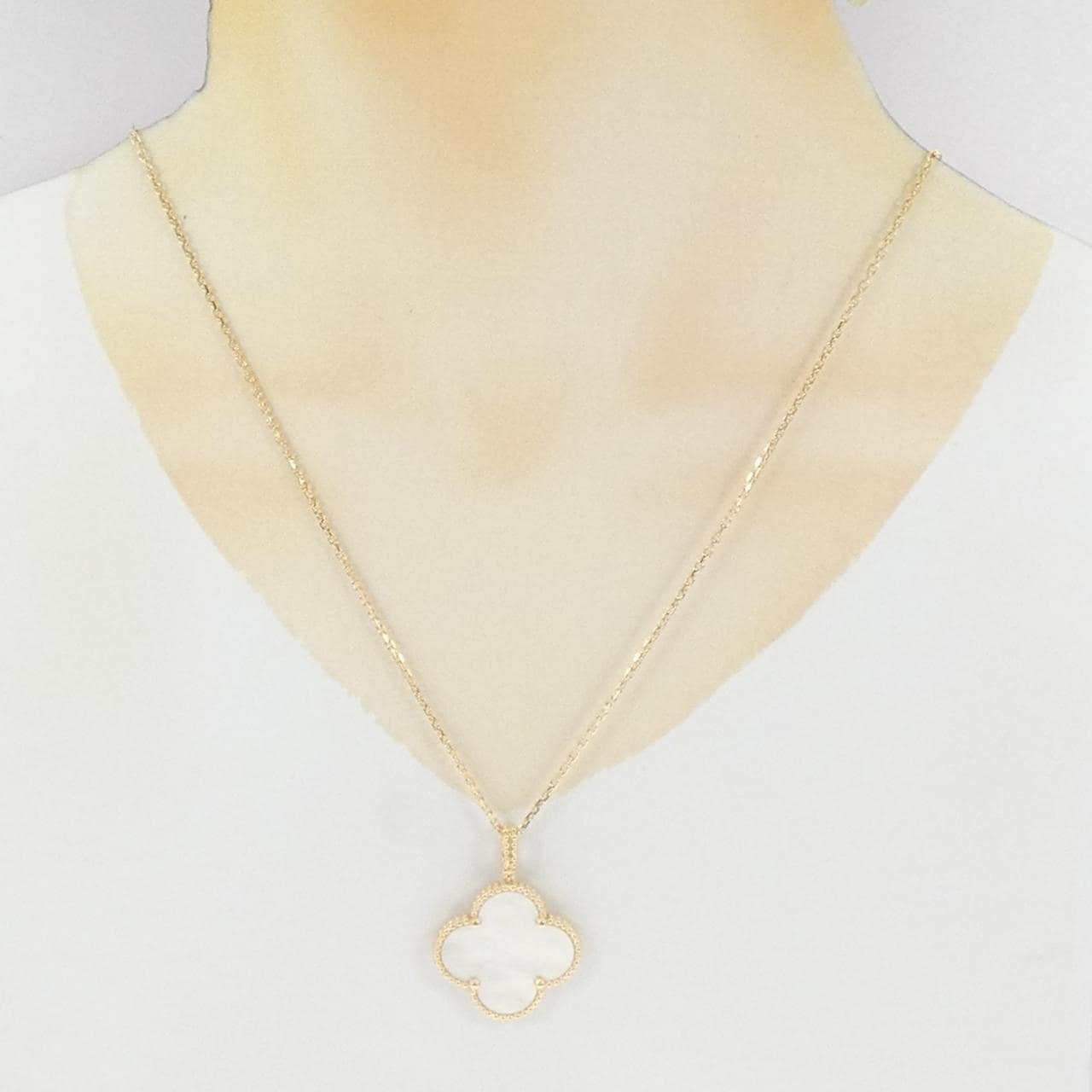 ヴァンクリーフ&アーペル マジックアルハンブラ ロング ネックレス