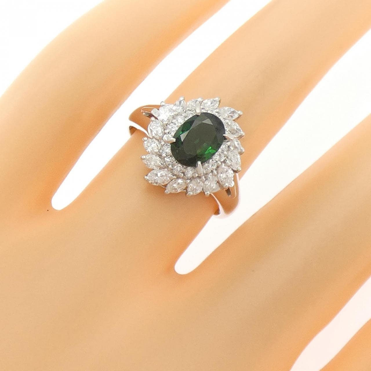 PT900 グリーンガーネット リング 1.00CT