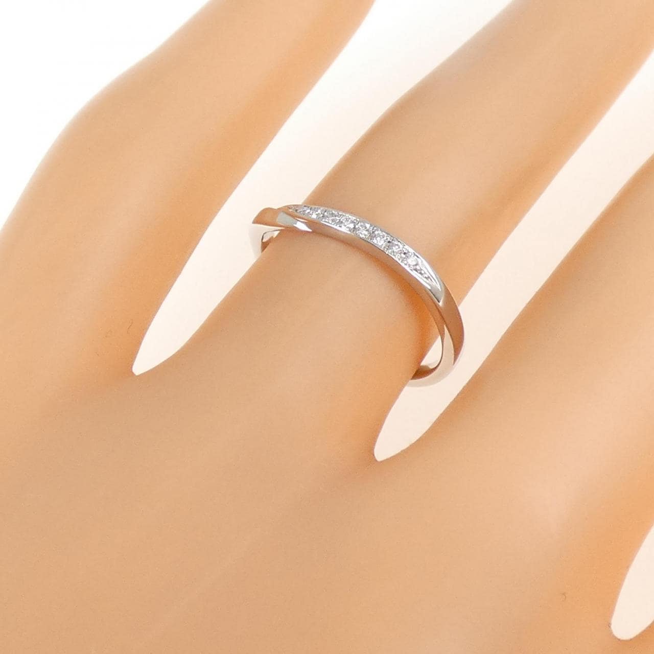 ニワカ ダイヤモンド リング