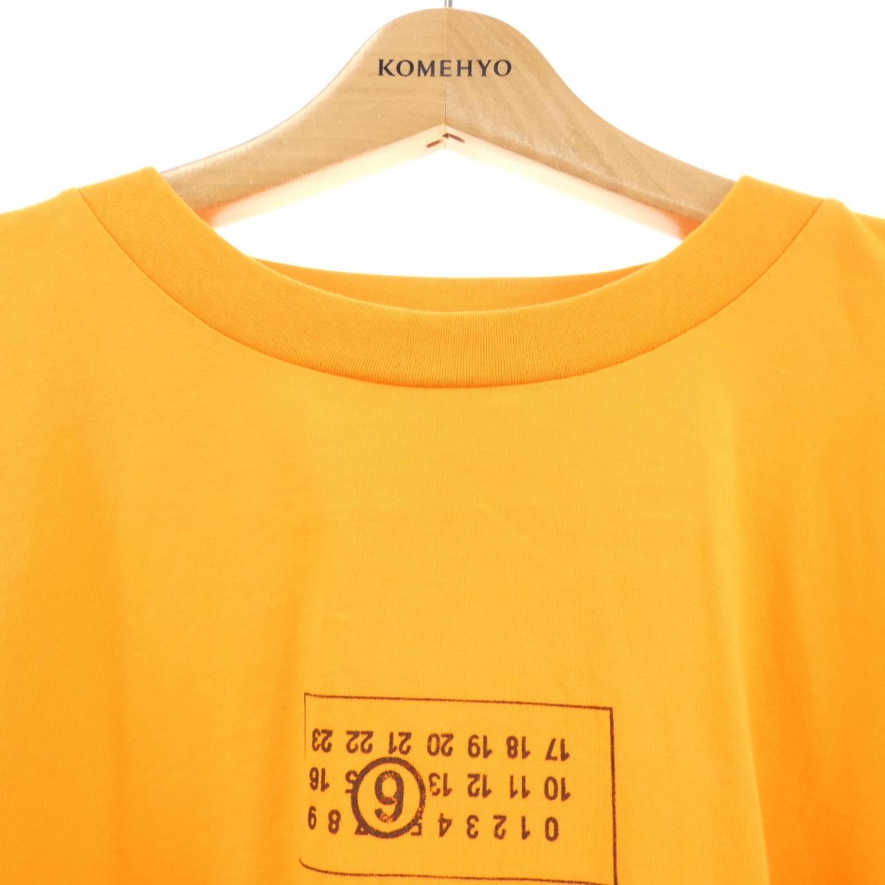 エムエムシックス MM6 SH0GC0041 Tシャツ