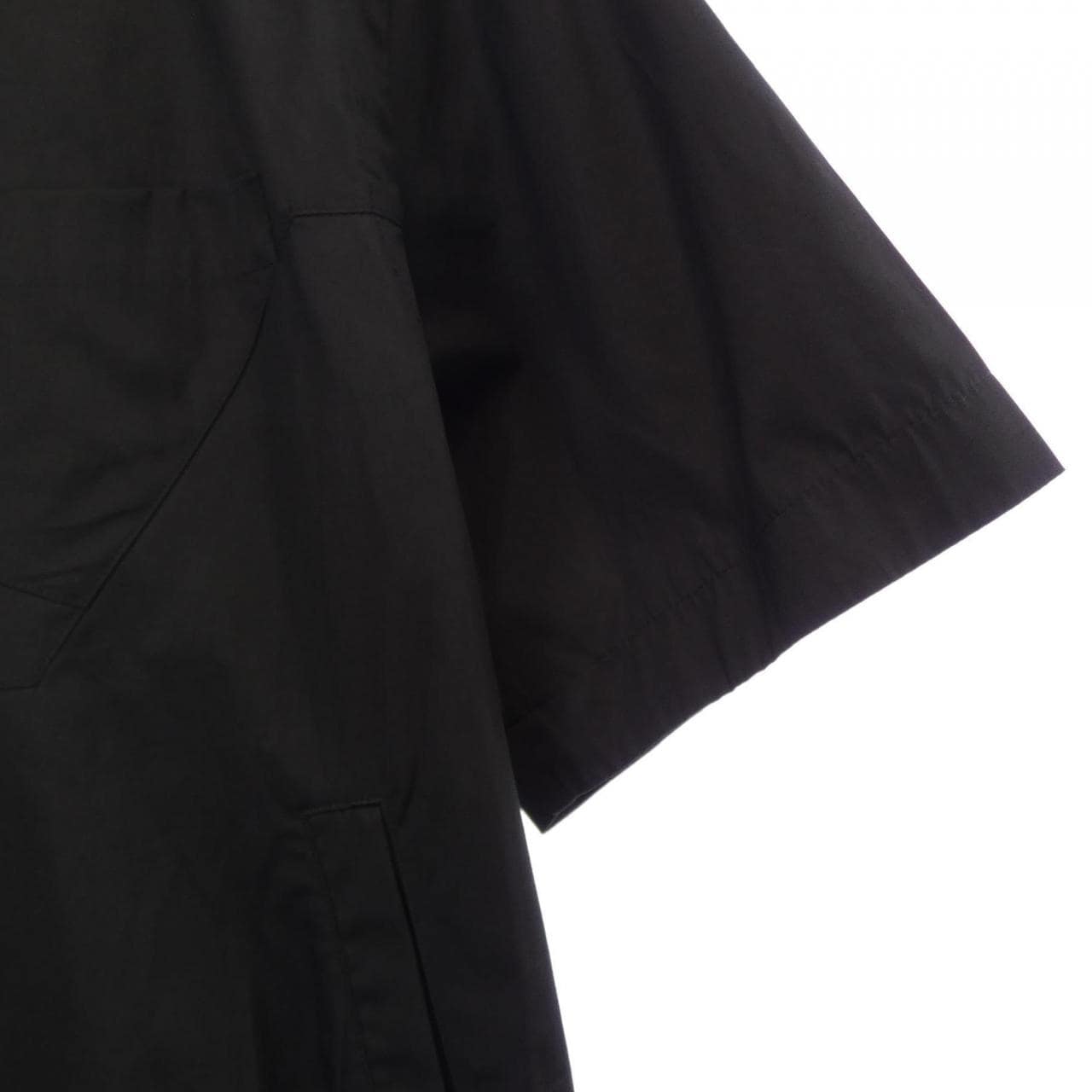 サカイ SACAI 25-03687M トップス