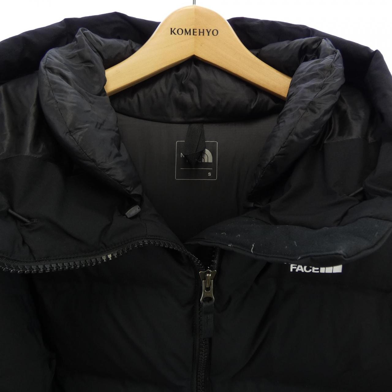 ザノースフェイス THE NORTH FACE ND91915 ダウンジャケット