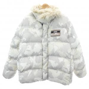 ルイヴィトン LOUIS VUITTON HQB08EFTN ダウンジャケット