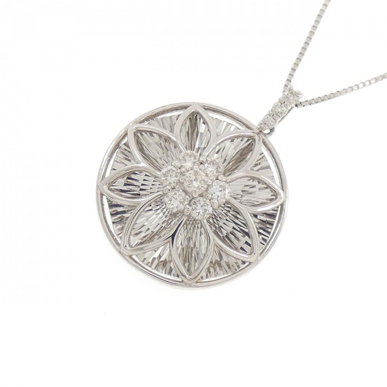 【新品】PT900/PT850 フラワー ダイヤモンド ネックレス 0.23CT