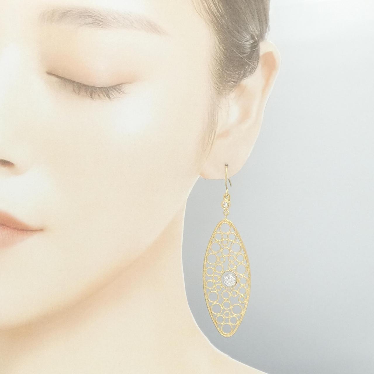 750YG/750WG Diamond earrings