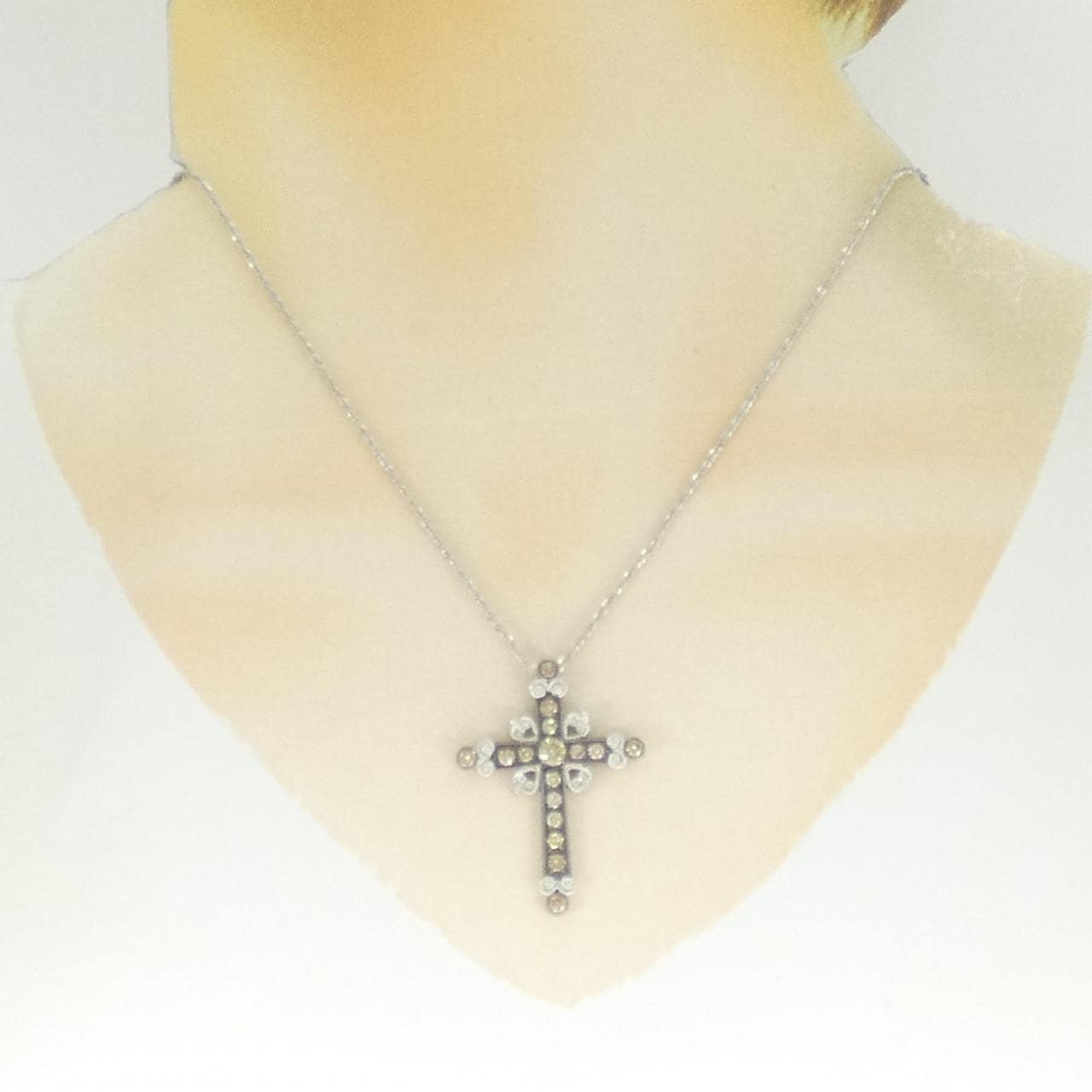 K18WG/K18BG クロス ダイヤモンド ネックレス 0.92CT