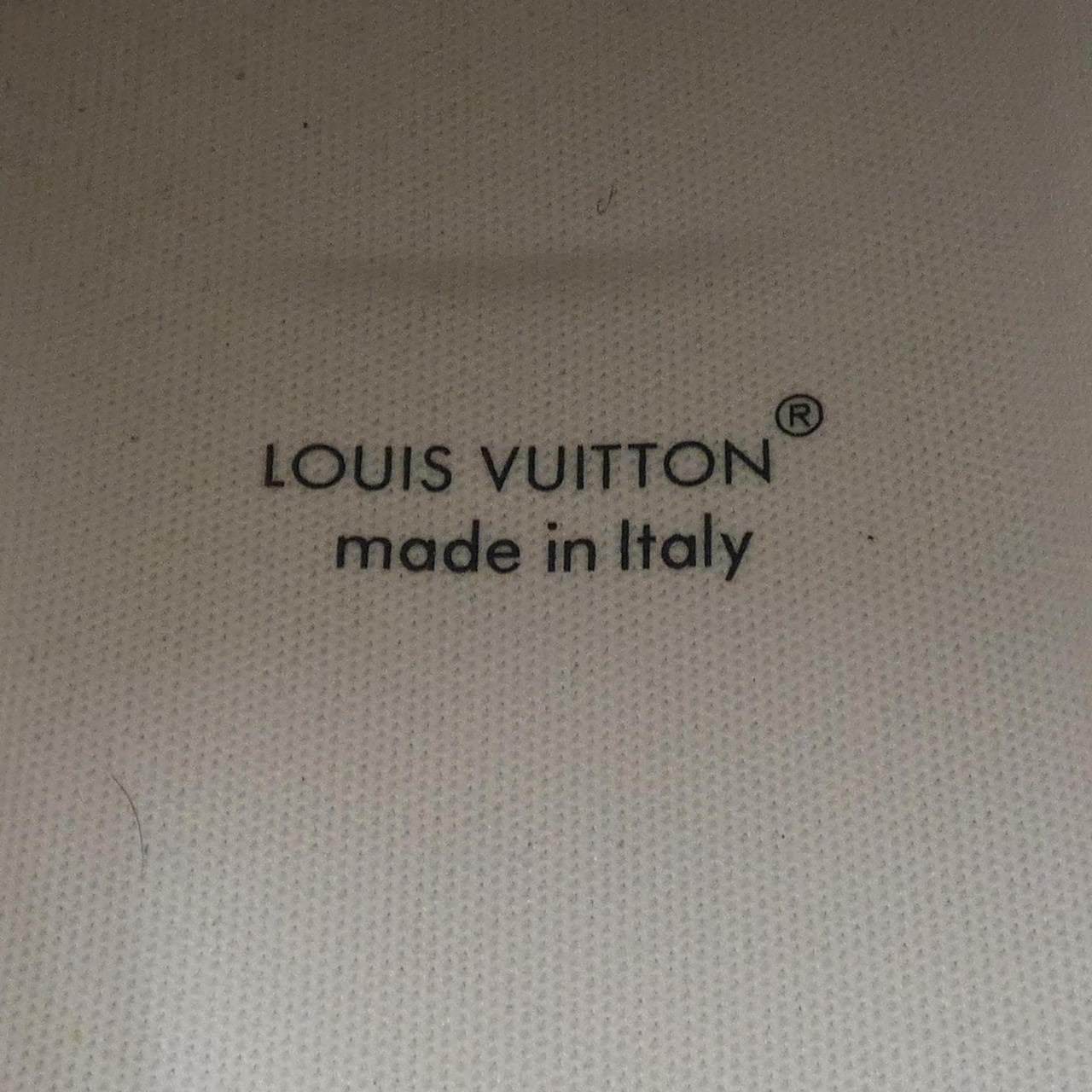 ルイヴィトン LOUIS VUITTON スニーカー