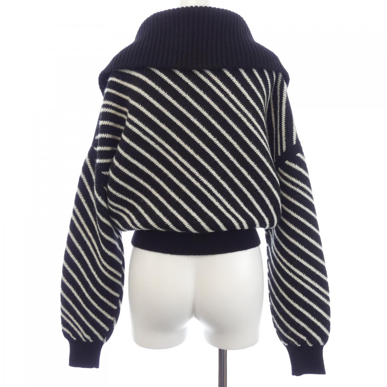 シャネル CHANEL LOOK7 P71420K10234 ニット