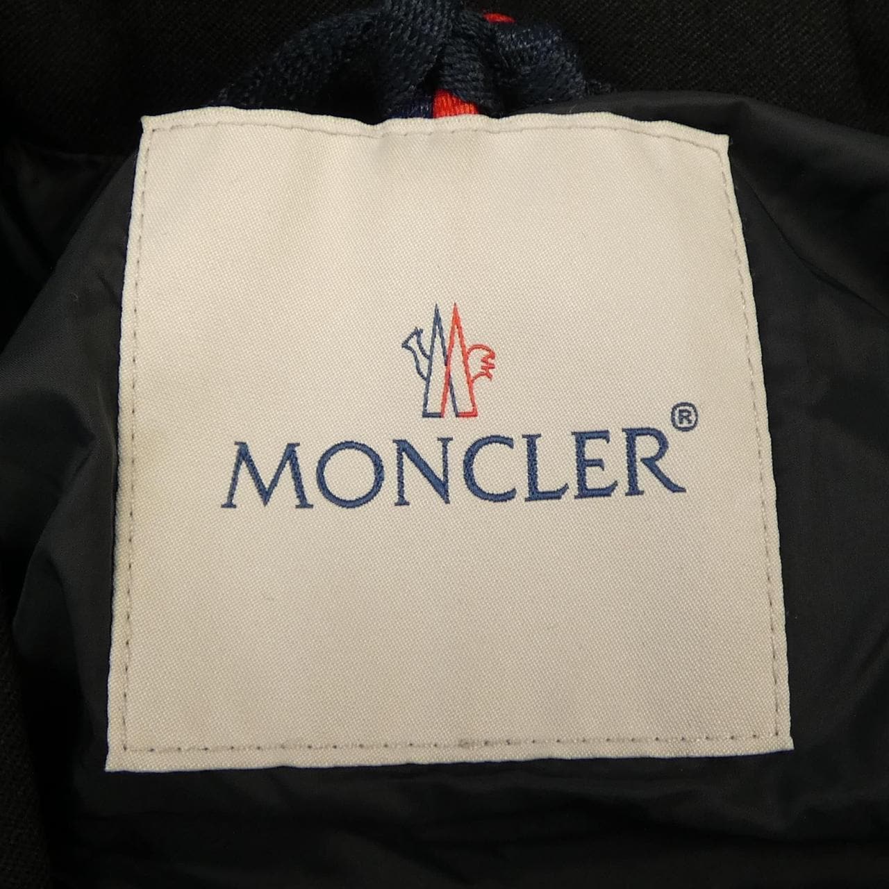 モンクレール MONCLER ダウンジャケット