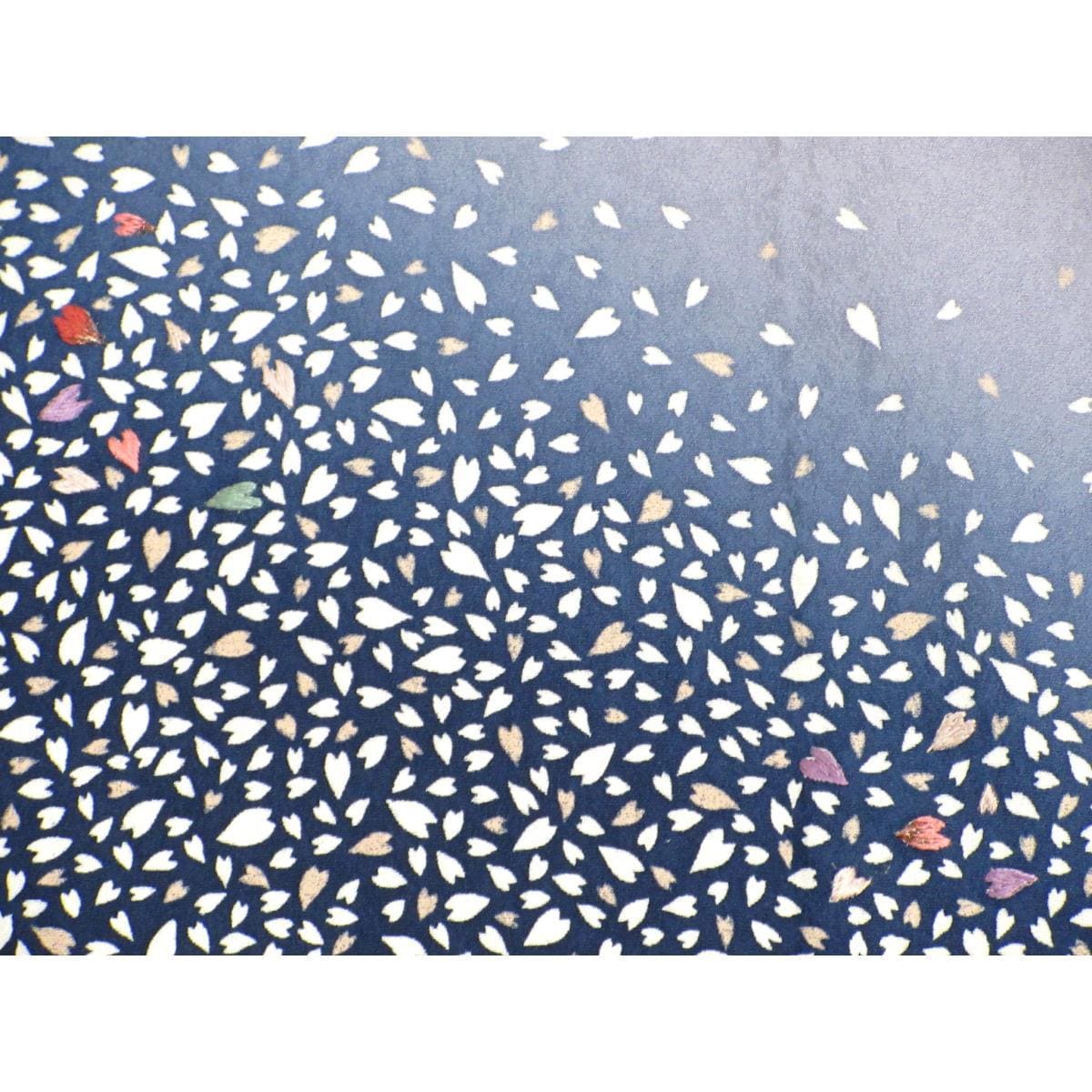 訪問着　友禅加工ボカシ染　刺繍入り