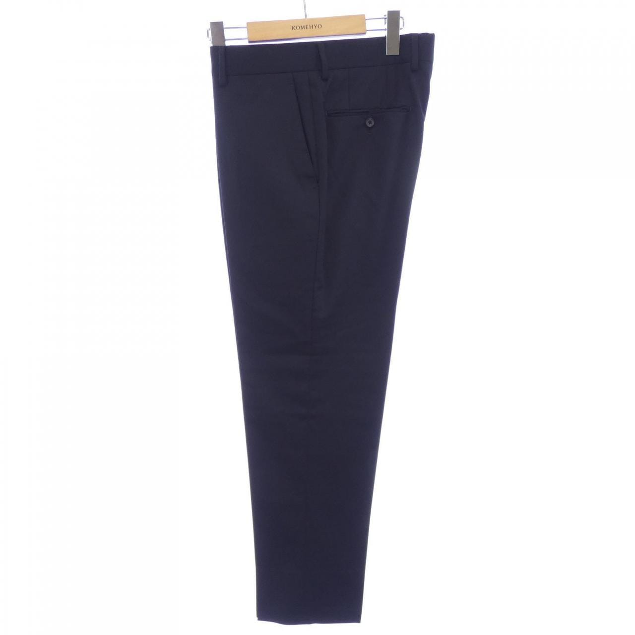 ゴタイリク GOTAIRIKU スーツ