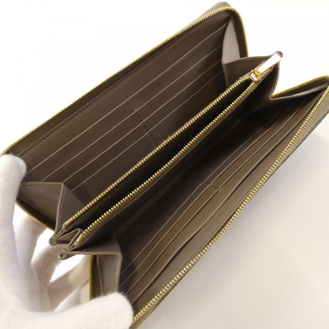 セリーヌ 10B553BEL 財布