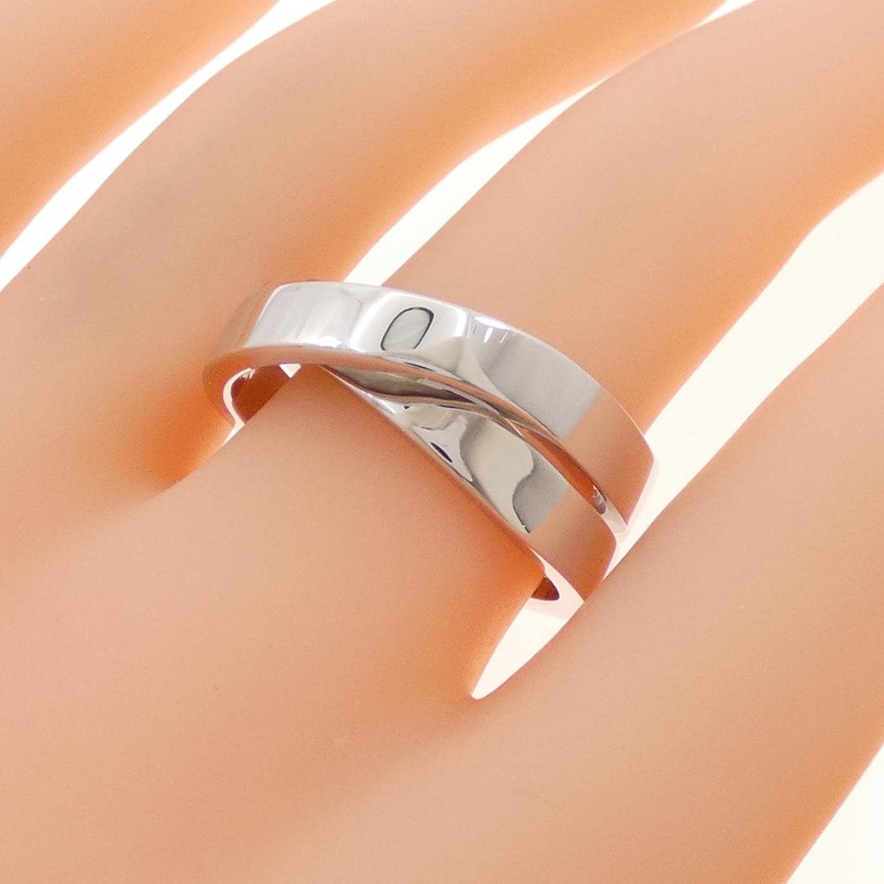 カルティエ パリ リング