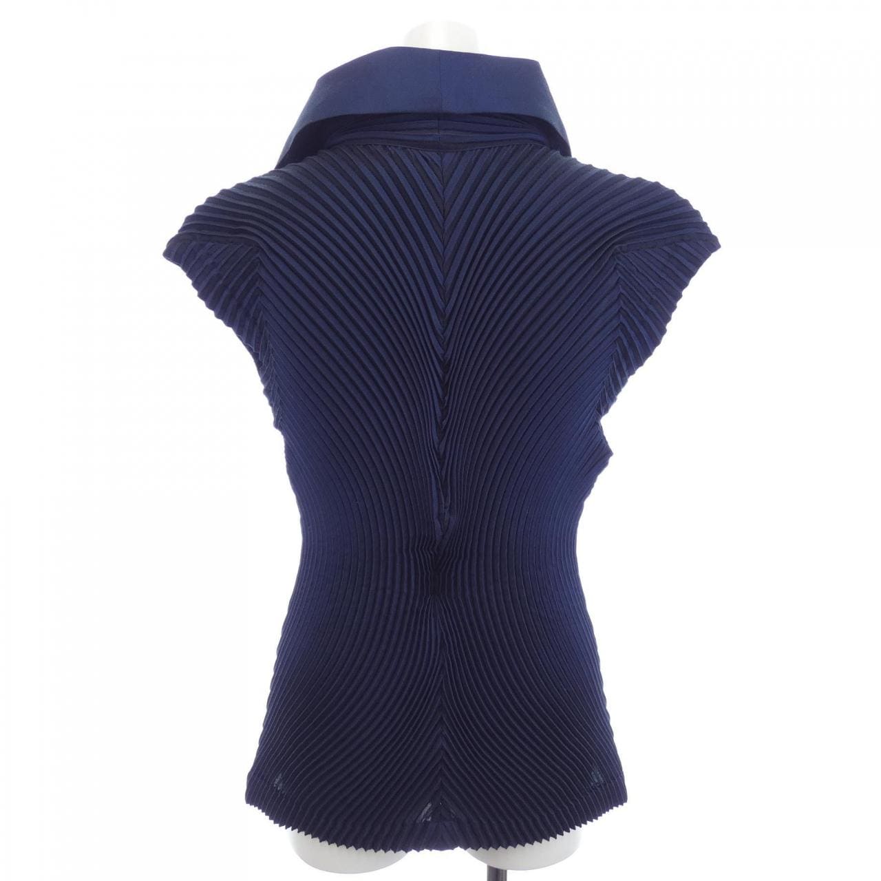 イッセイミヤケ ISSEY MIYAKE IM63F007 トップス