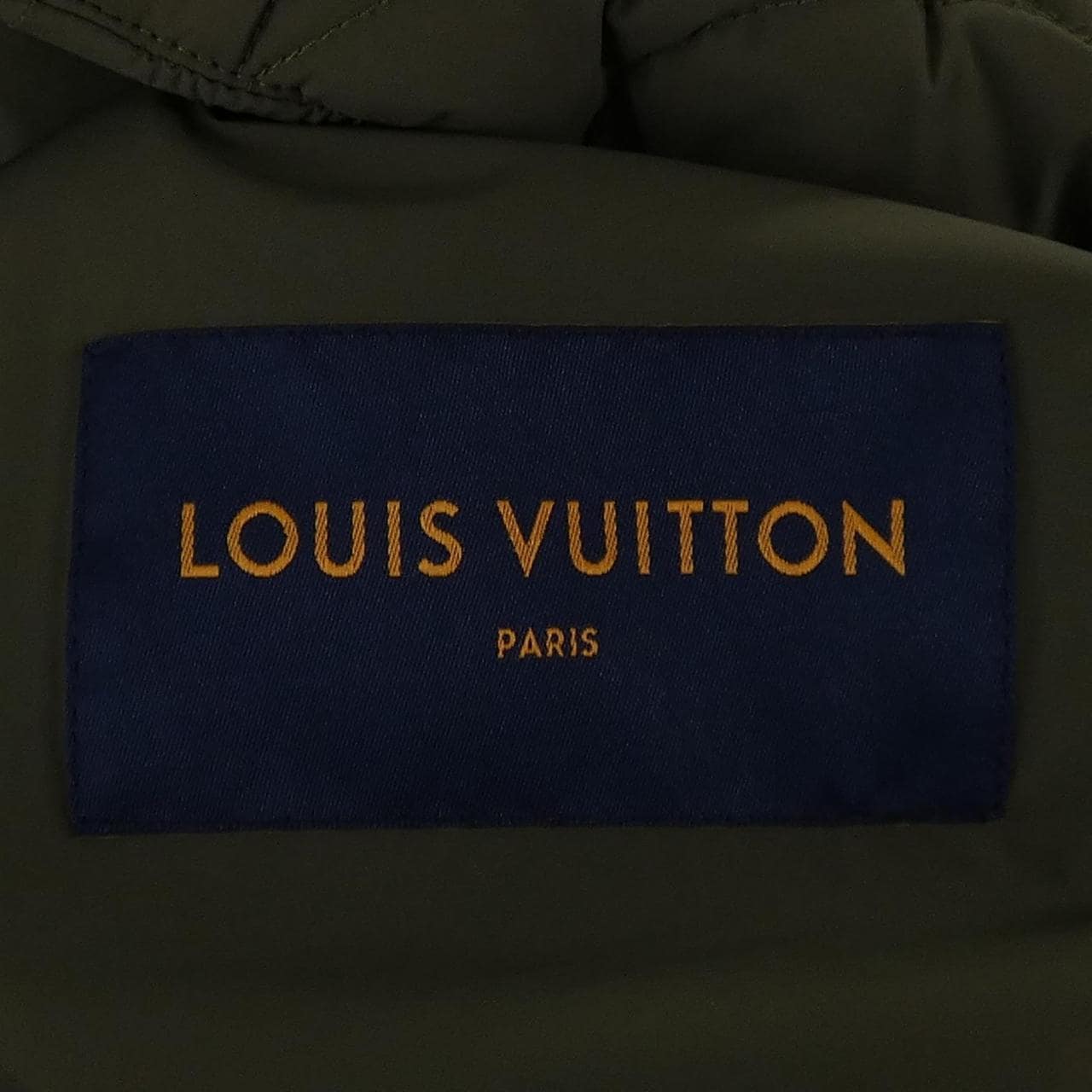 ルイヴィトン LOUIS VUITTON LVSEフラワーキルテッドフーディジャケット HMB47WPPX ジャケット