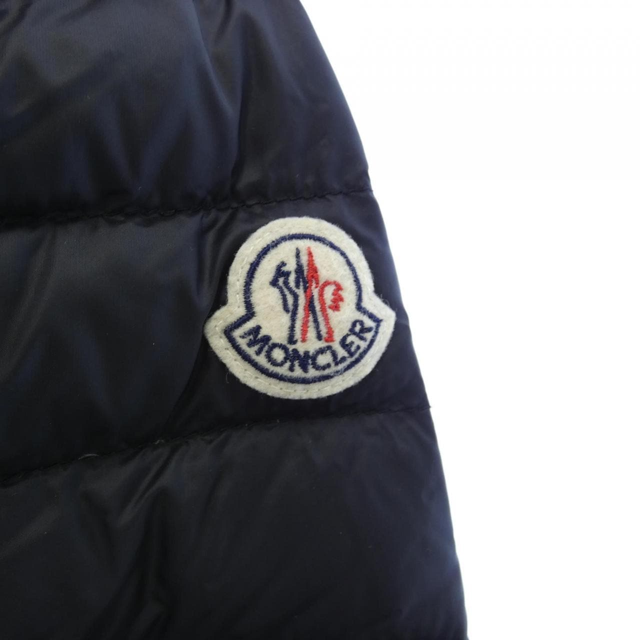 モンクレール MONCLER ダウンジャケット