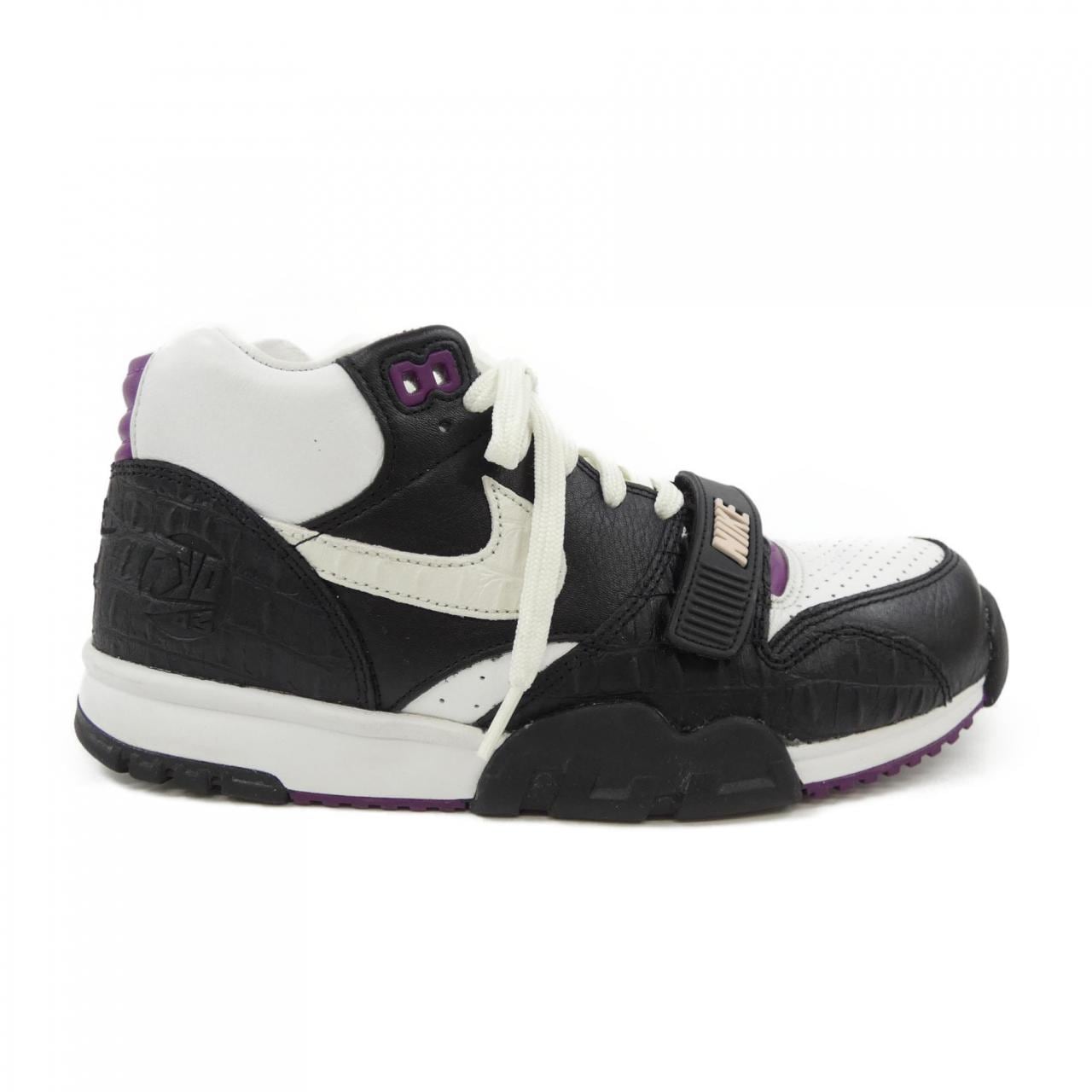 ナイキ NIKE スニーカー