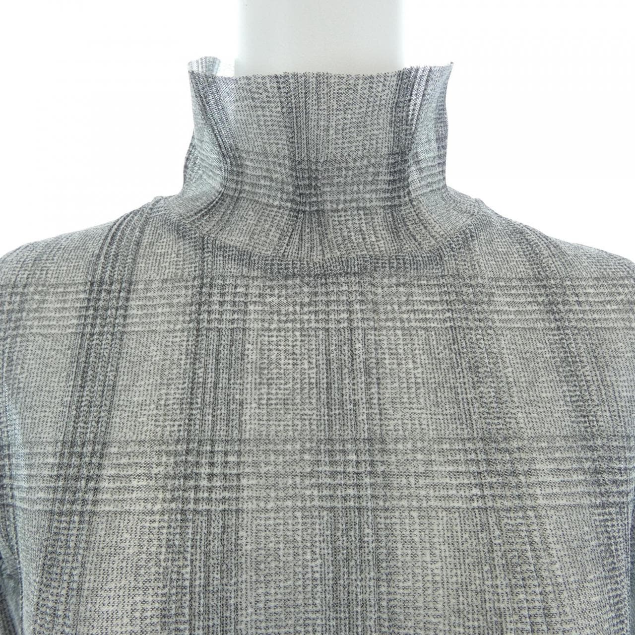 ヒューゴボス HUGO BOSS トップス