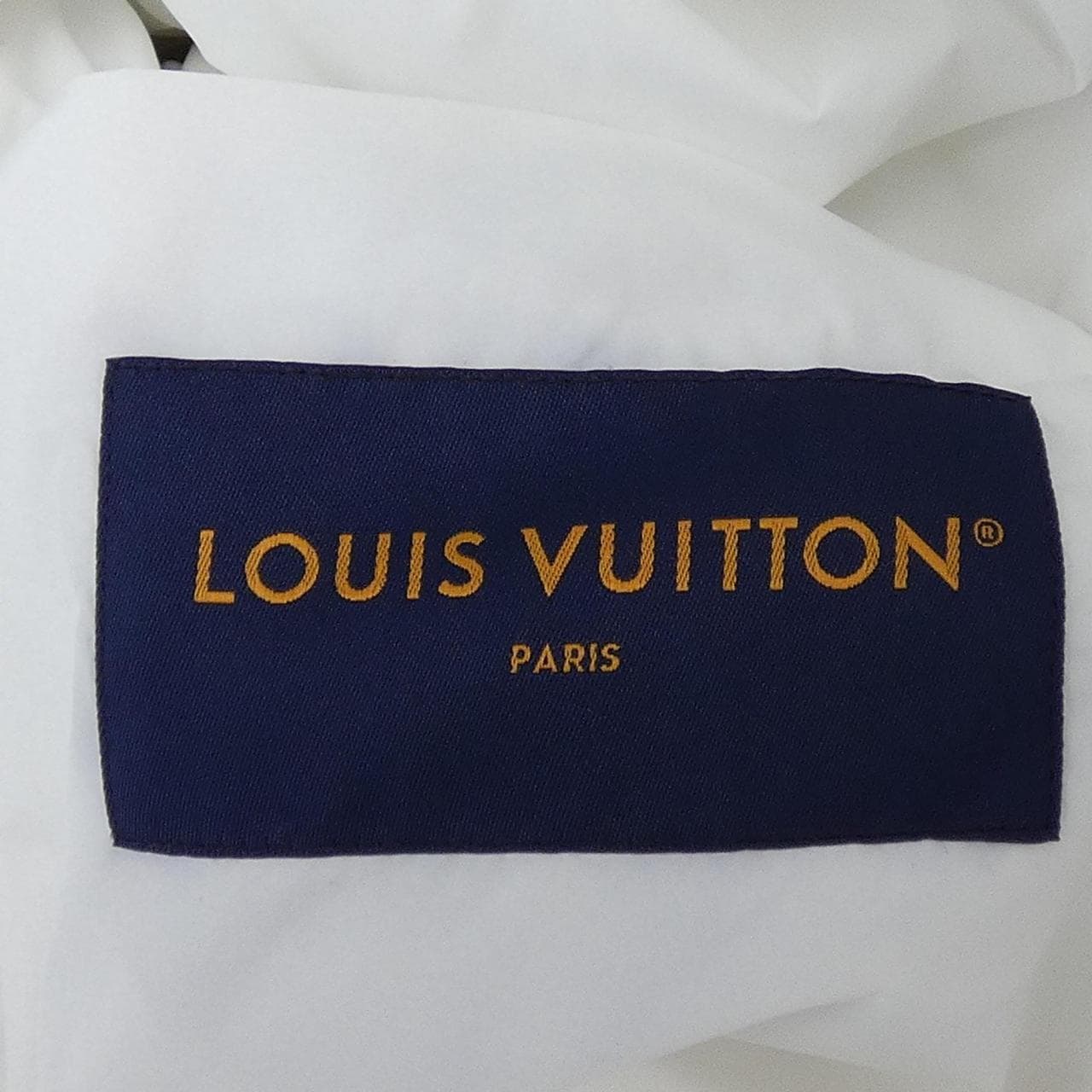 ルイヴィトン LOUIS VUITTON HQB08EFTN ダウンジャケット