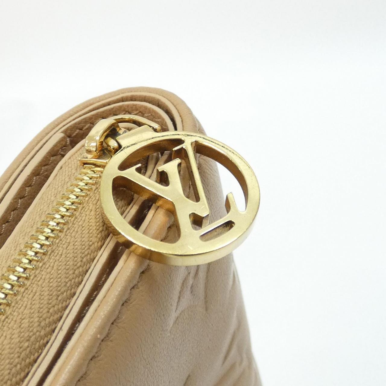 ルイヴィトン クッサン ポルトフォイユ ルー M81673 財布