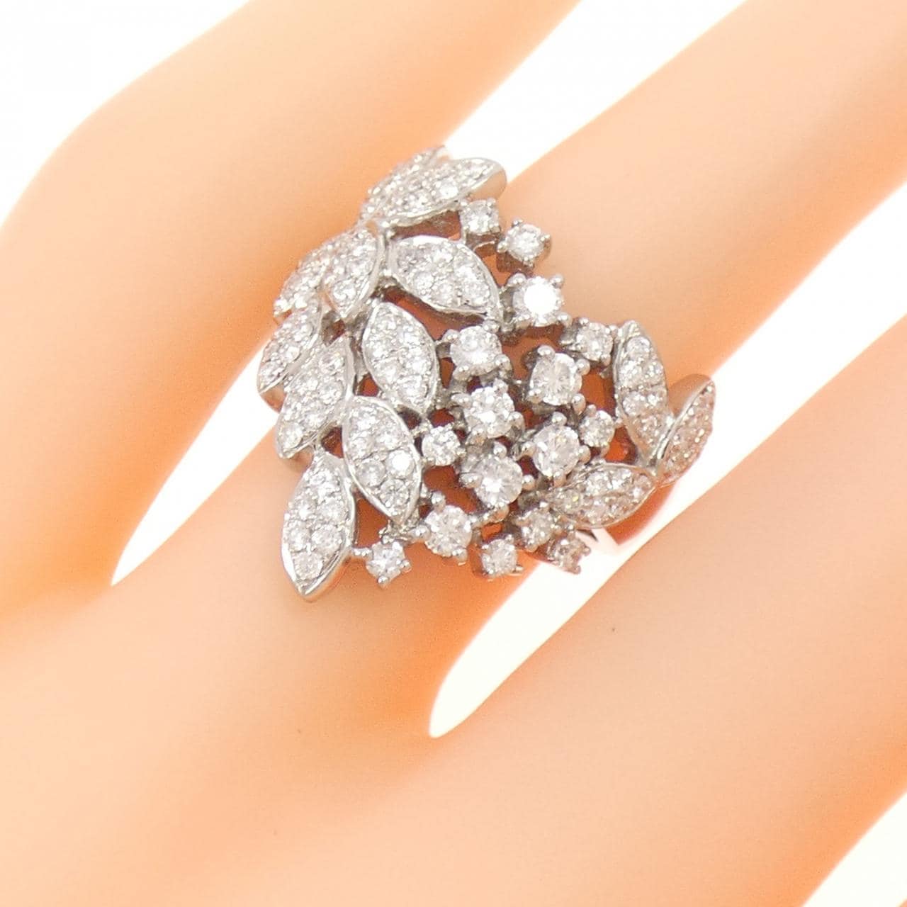 K18WG ダイヤモンド リング 1.05CT