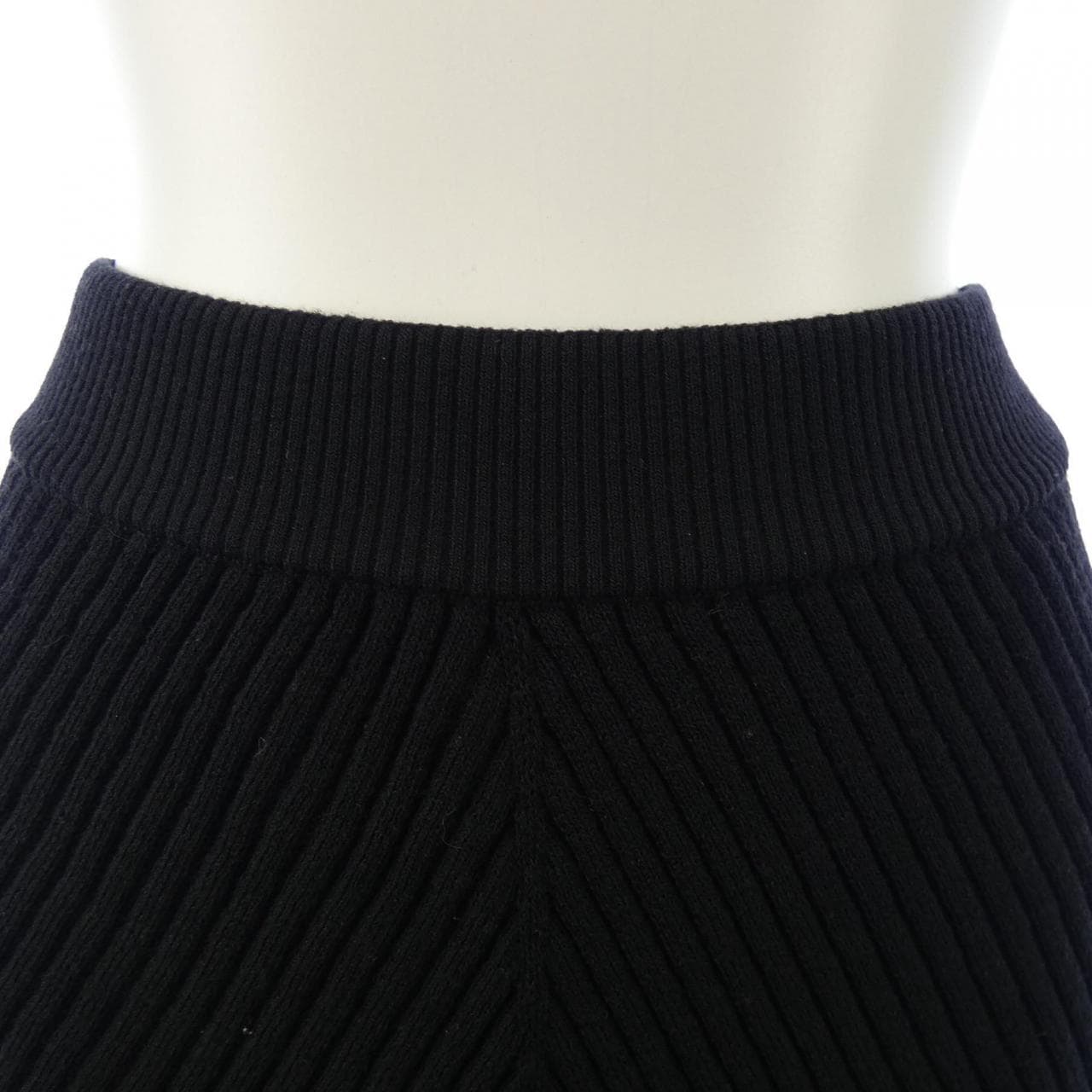 シャネル CHANEL P34346K00947 08A スカート