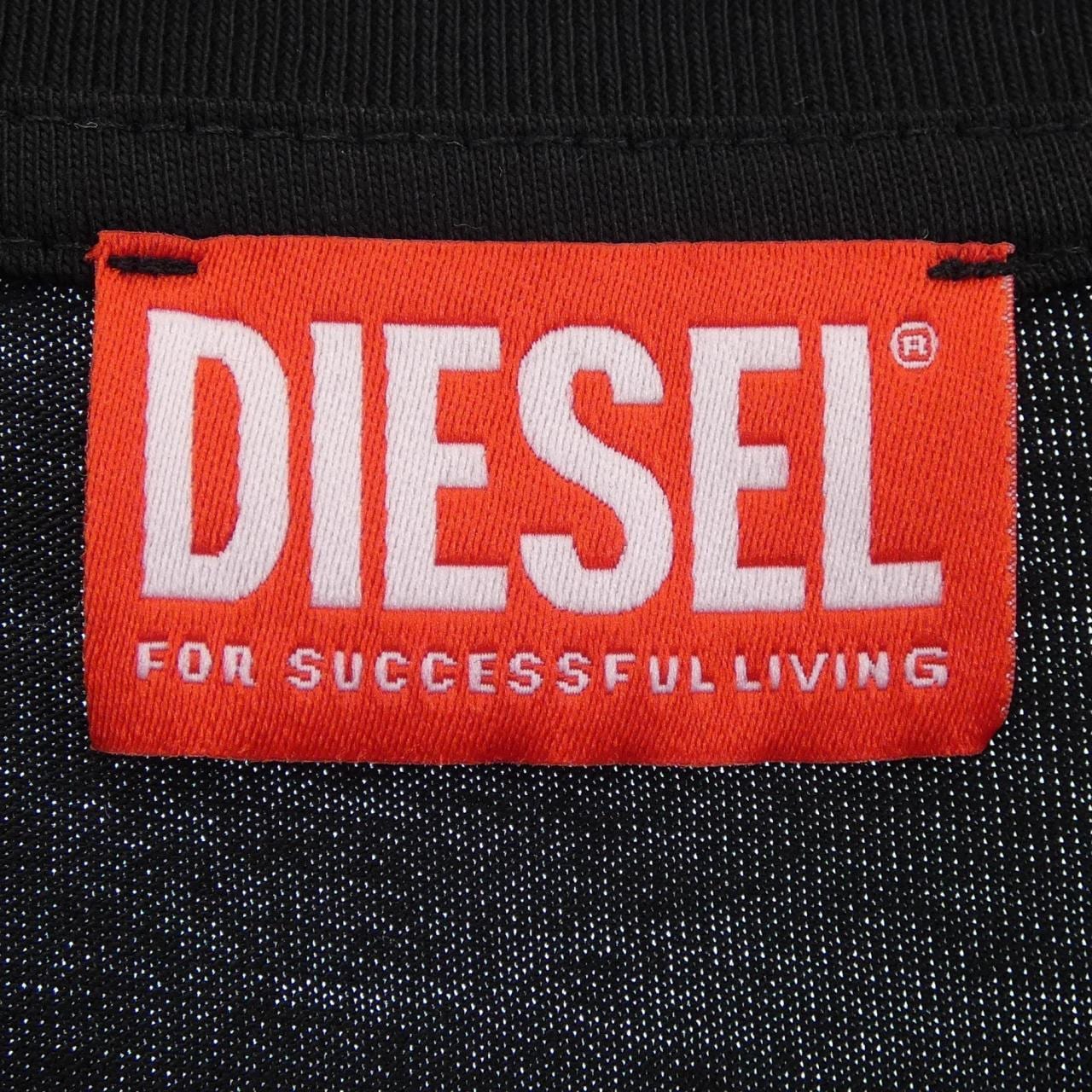 ディーゼル DIESEL Tシャツ