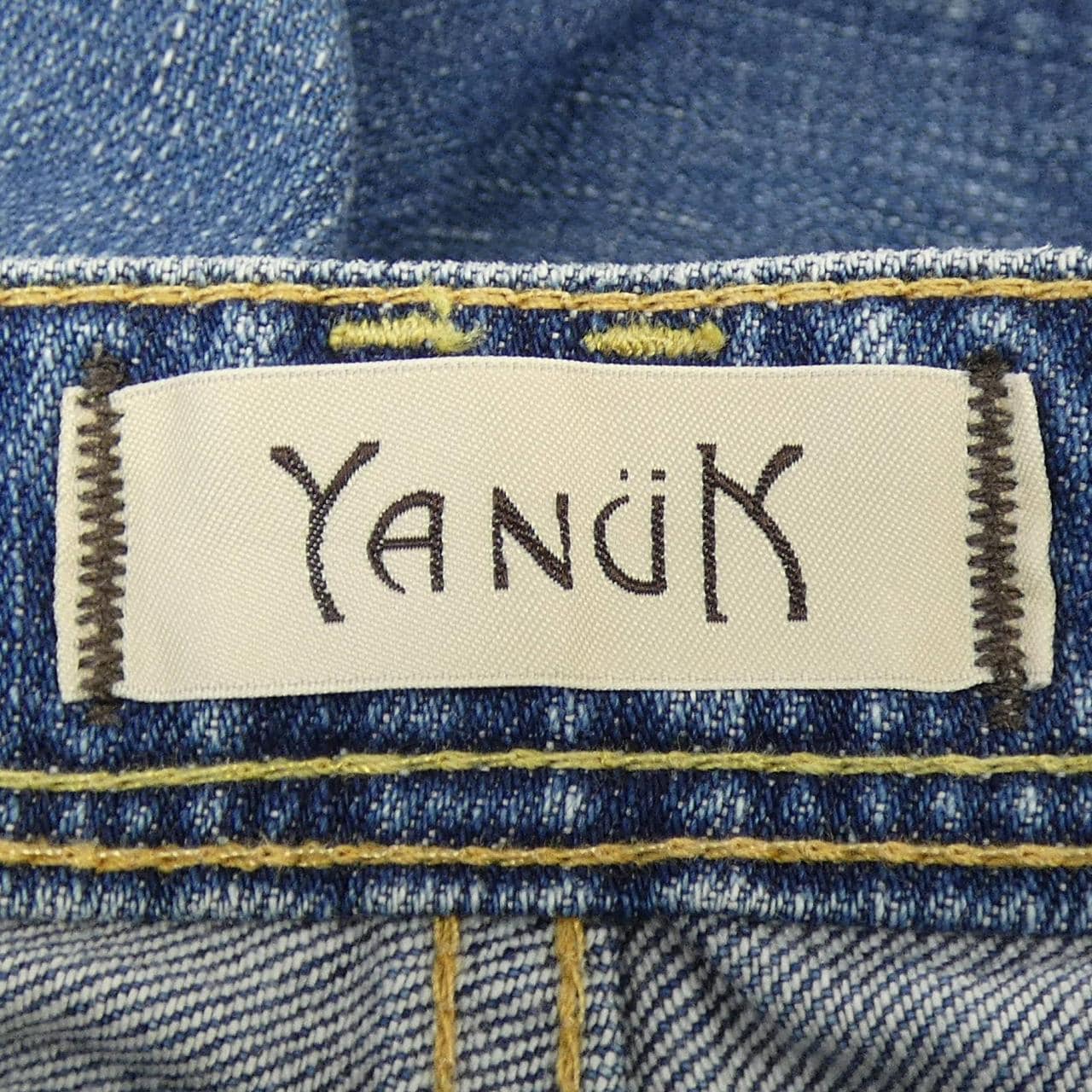 ヤヌーク YANUK ジーンズ