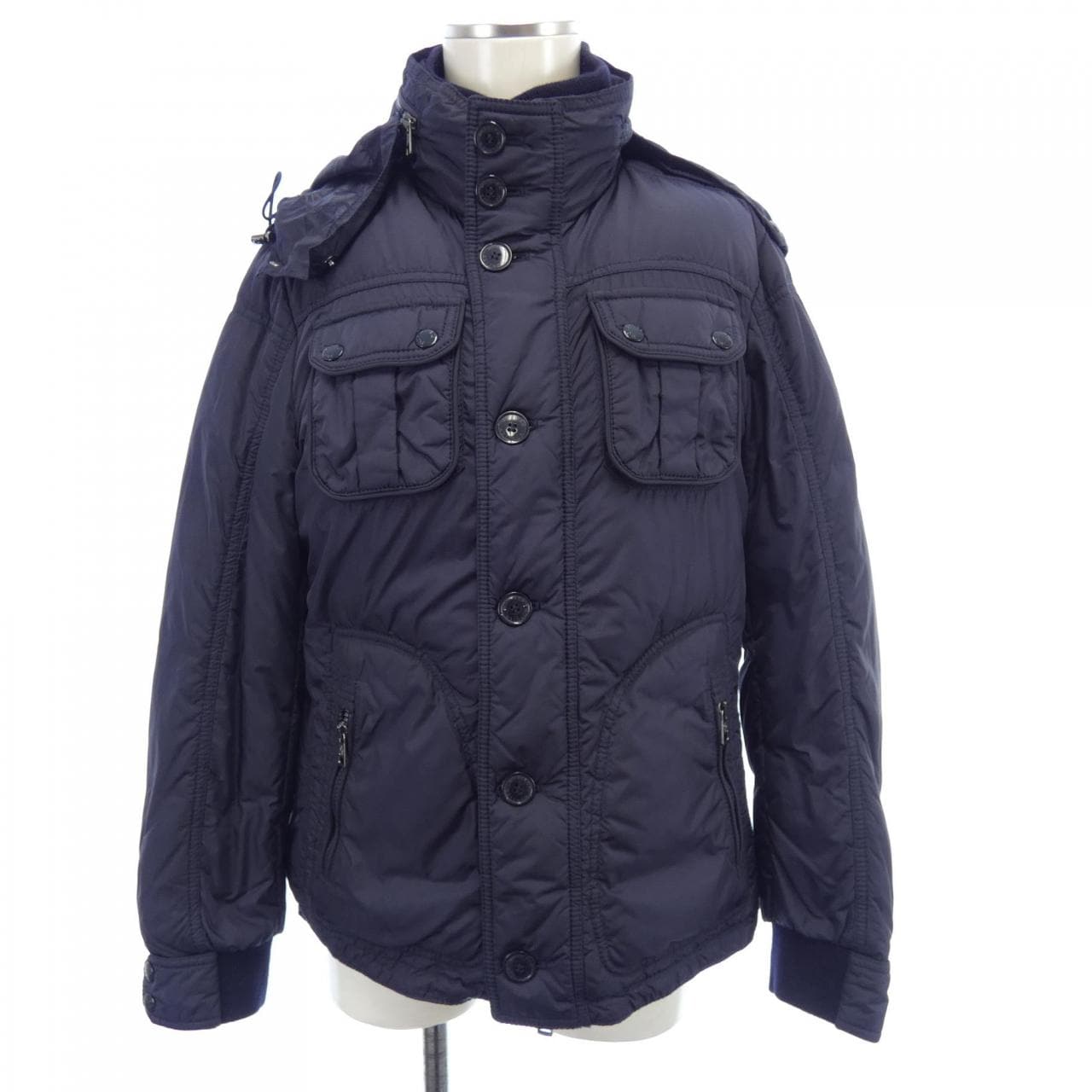 モンクレール MONCLER ダウンジャケット