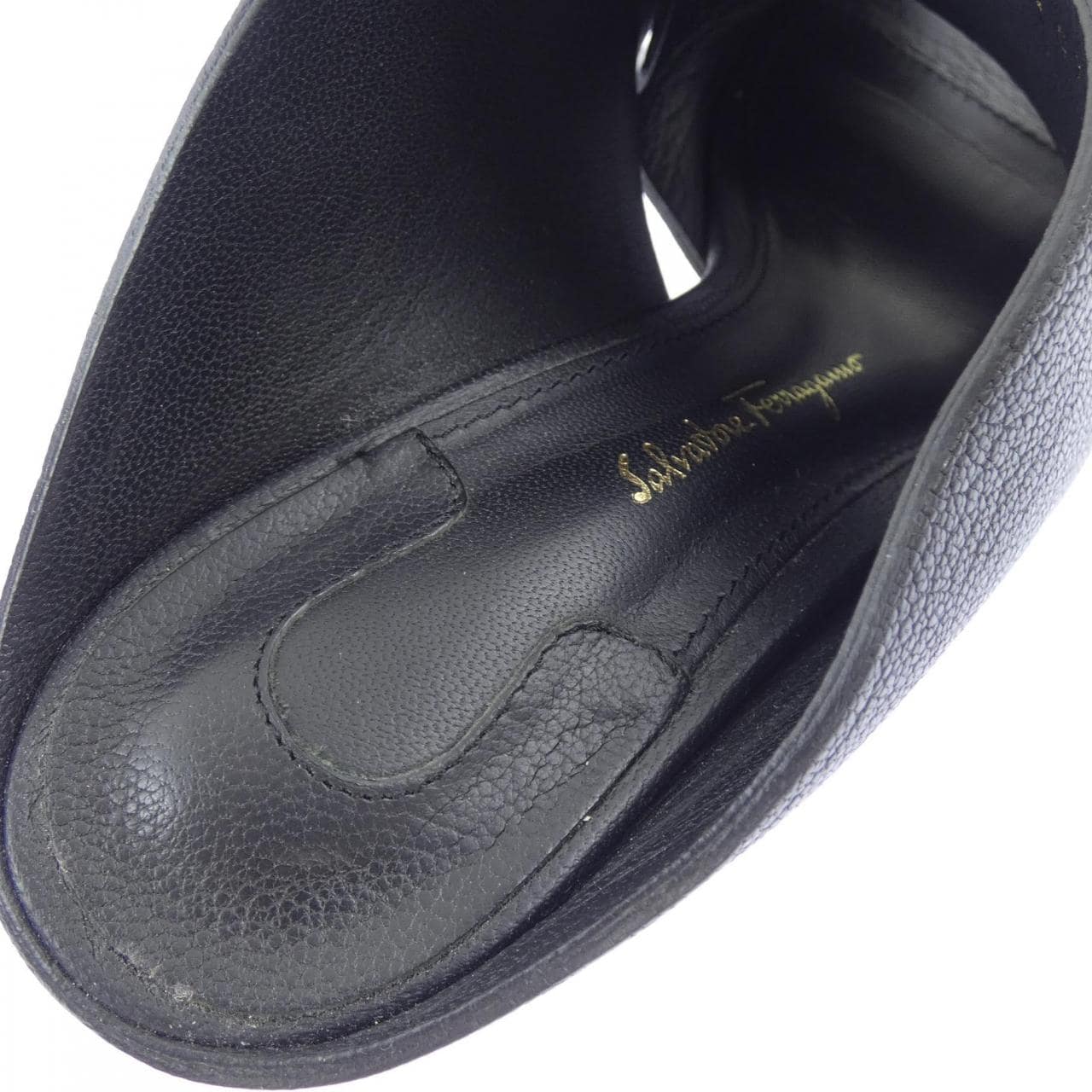 サルヴァトーレフェラガモ SALVATORE FERRAGAMO サンダル