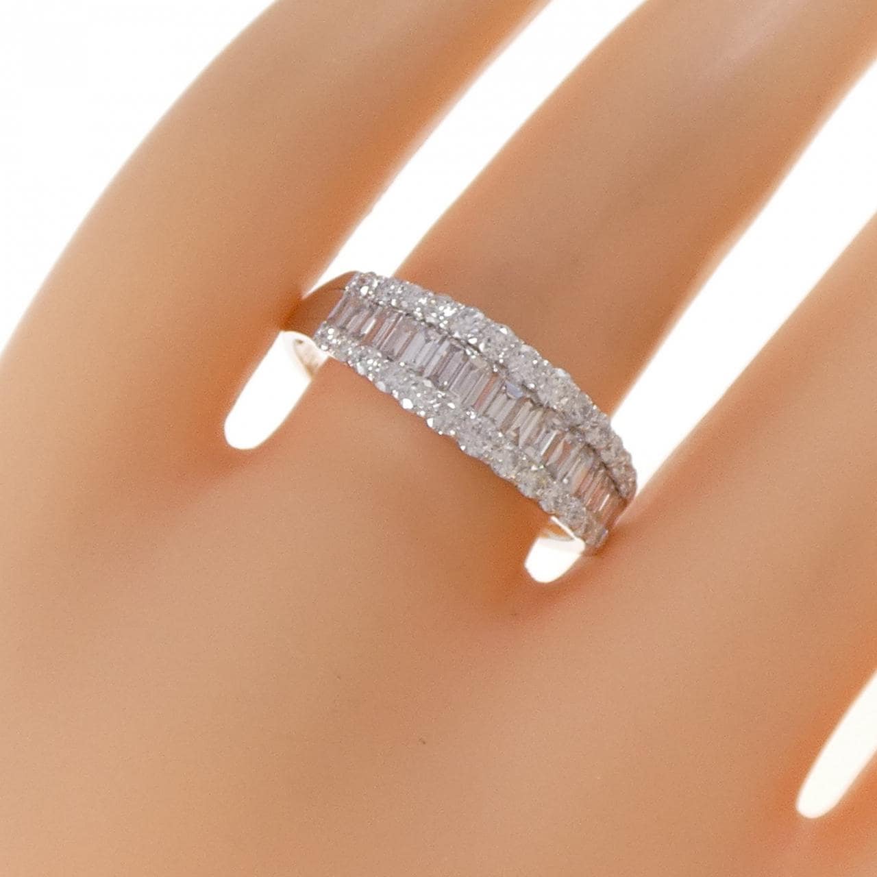 K18WG ダイヤモンド リング 1.00CT