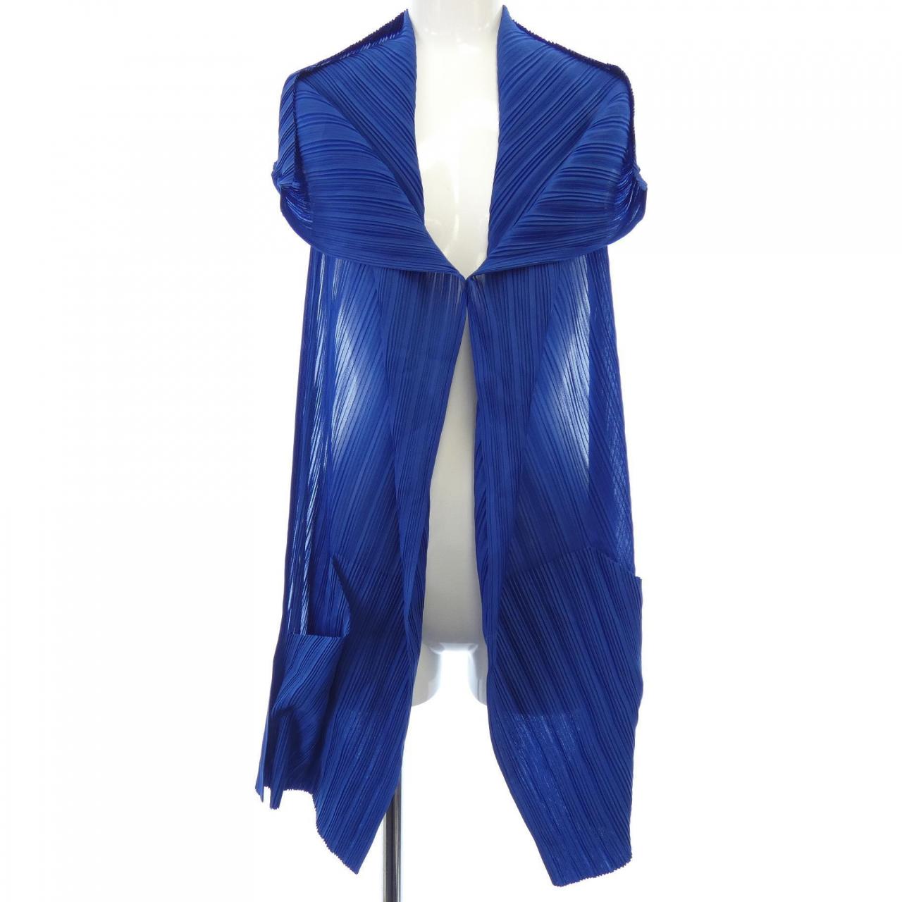 PLEATS PLEASE Vest