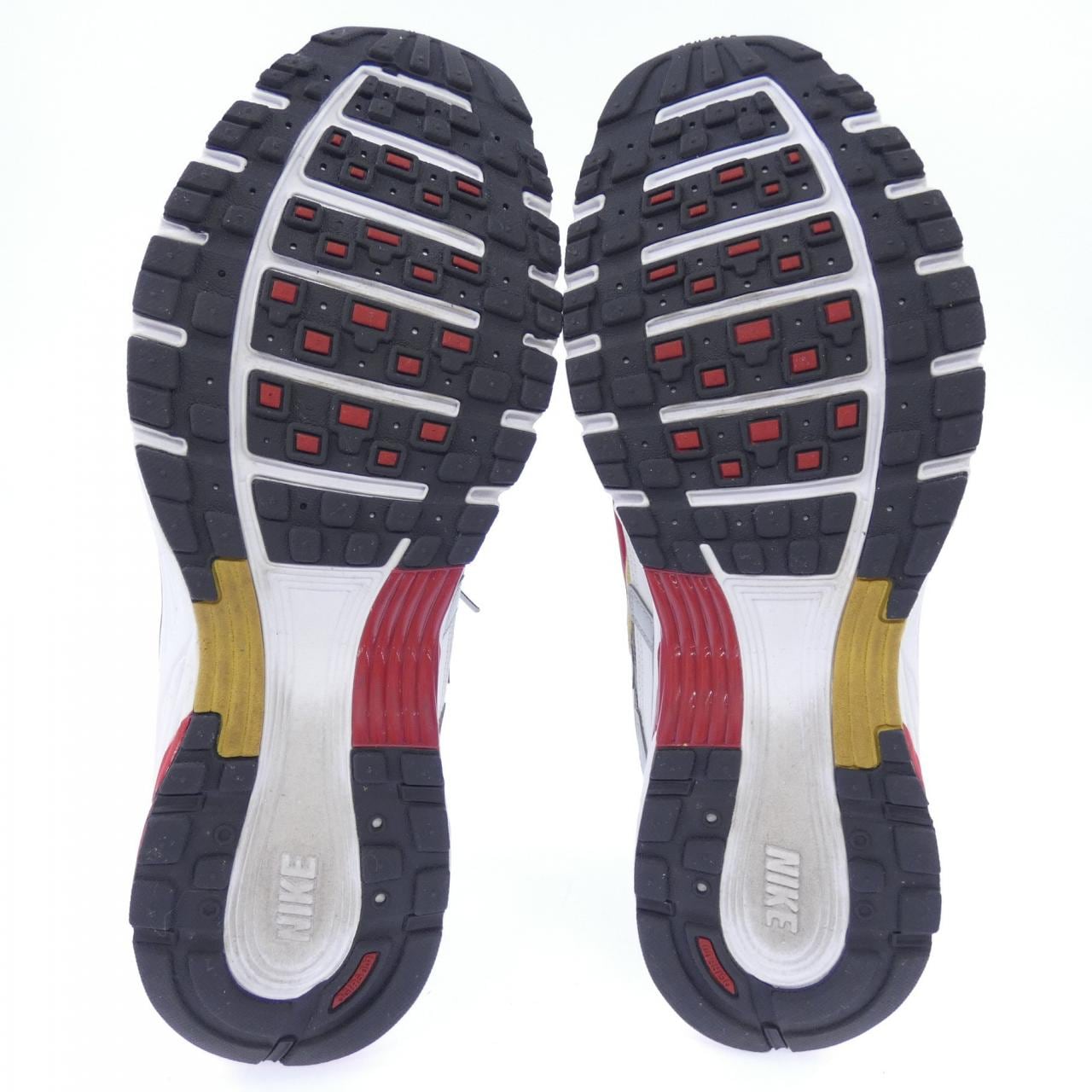 ナイキ NIKE BV1021-101 スニーカー