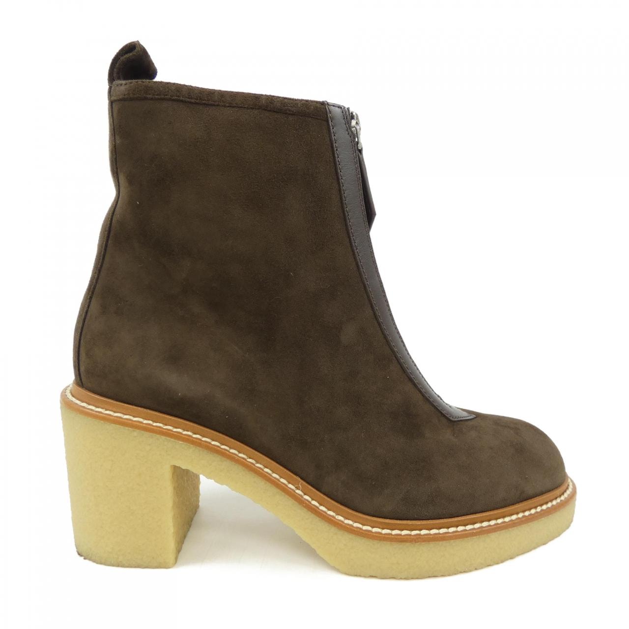 HERMES Jingle 242074Z 靴子