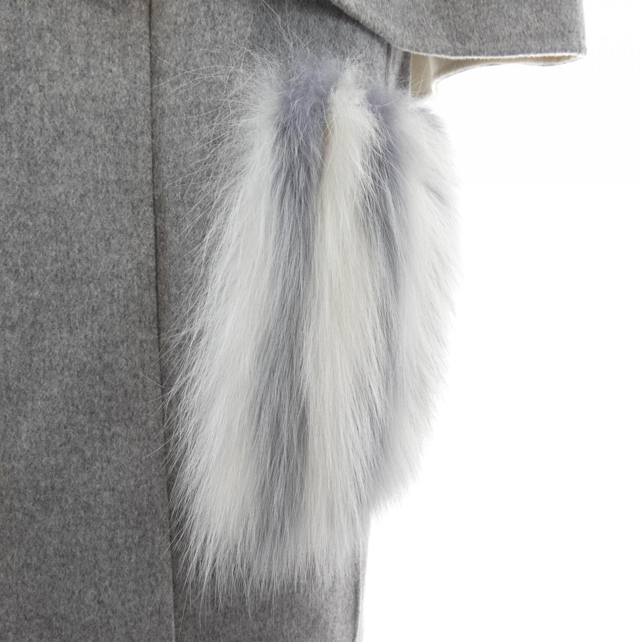 フェンディ FENDI FF8369 W1D コート