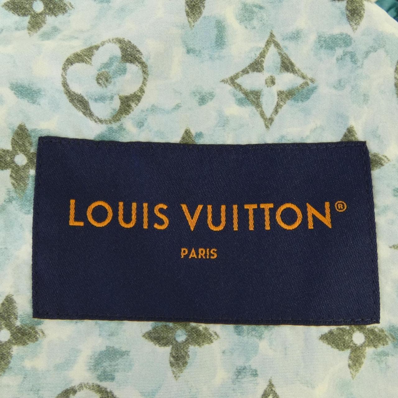 ルイヴィトン LOUIS VUITTON プリンテッドナイロンウインドブレーカー HPB10WZS2 パーカー