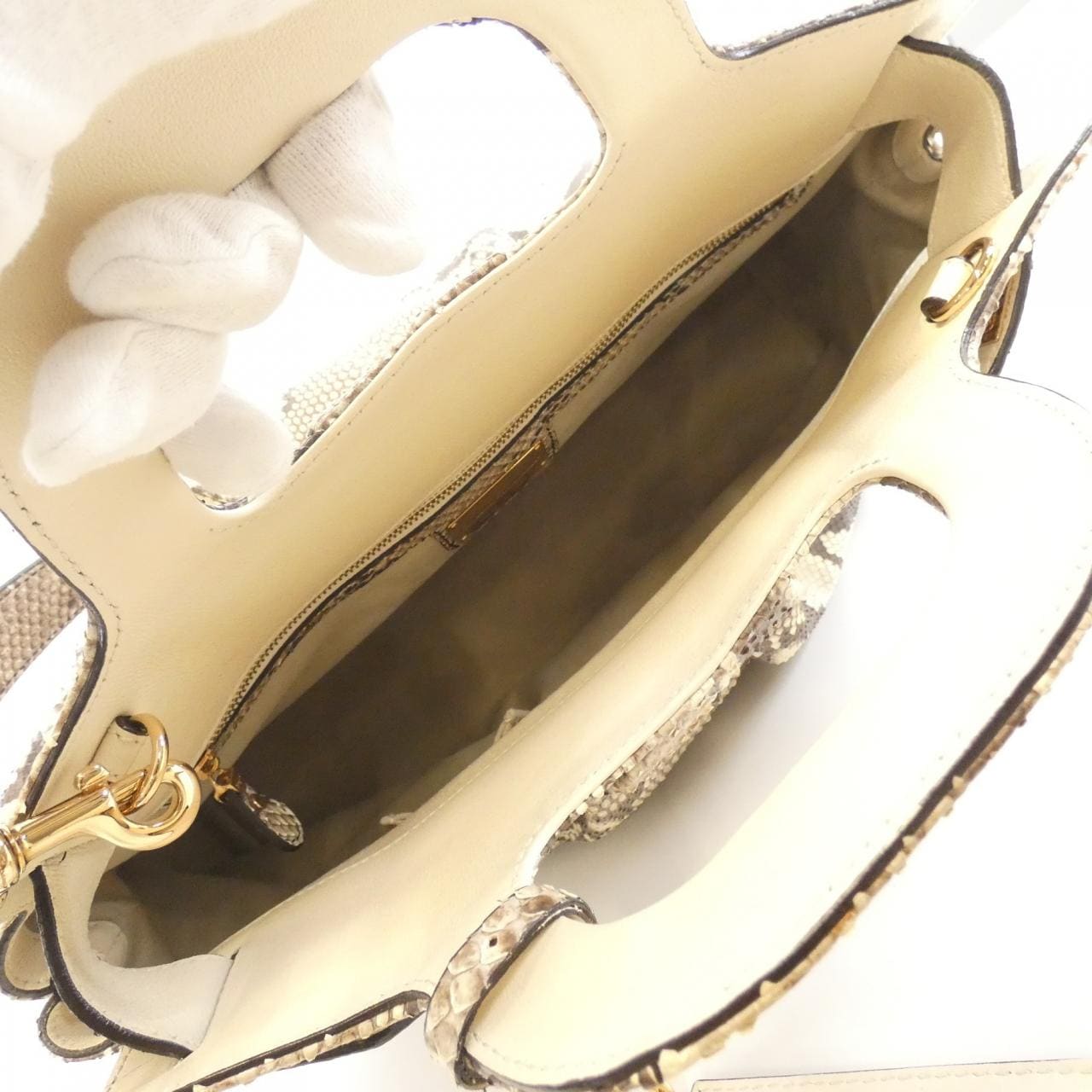 サルヴァトーレフェラガモ 21 C550 バッグ