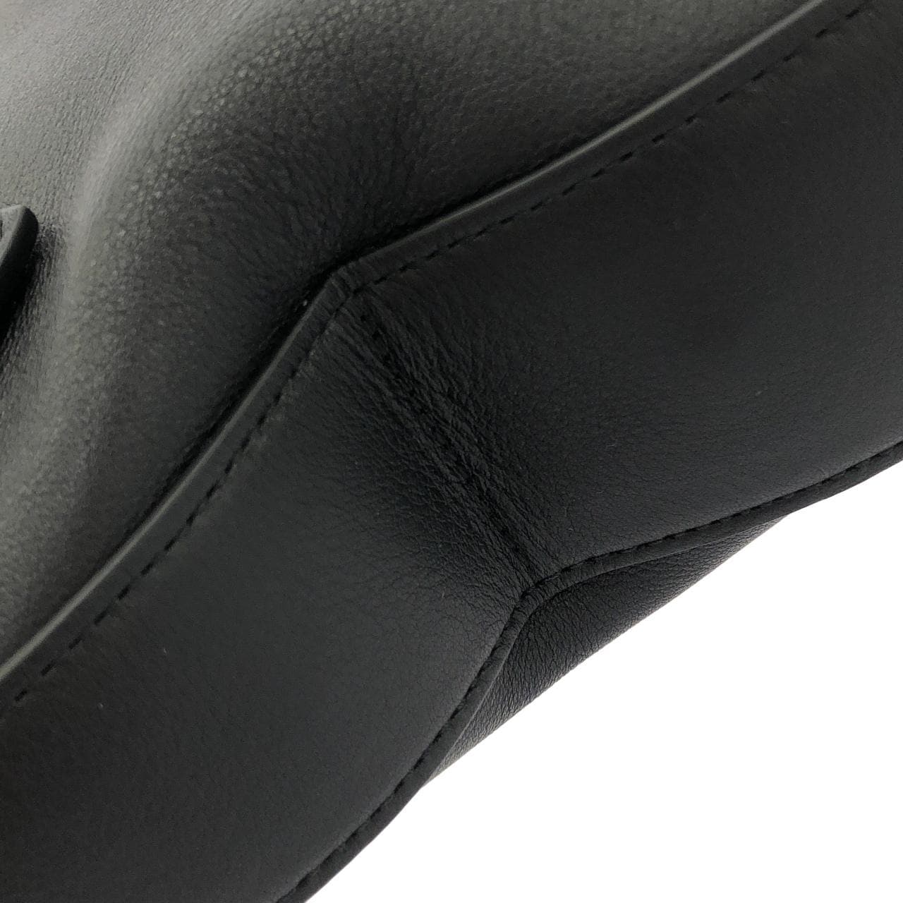 サルヴァトーレフェラガモ 24 1681 バッグ